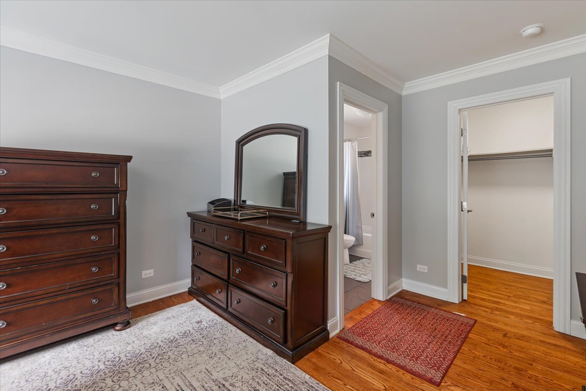 Lombard, Illinois, 60148, United States, 4 Bedrooms Bedrooms, ,4 BathroomsBathrooms,Residential,For Sale,1900568