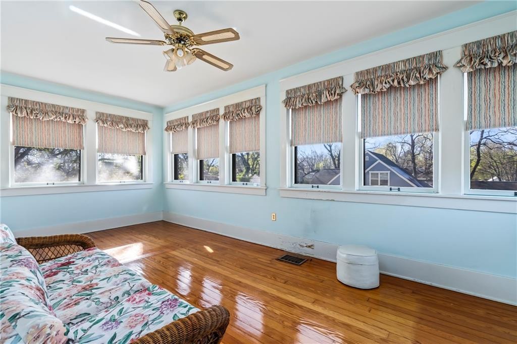 Siloam Springs, Arkansas, 72761, United States, 5 Bedrooms Bedrooms, ,3 BathroomsBathrooms,Residential,For Sale,1984286