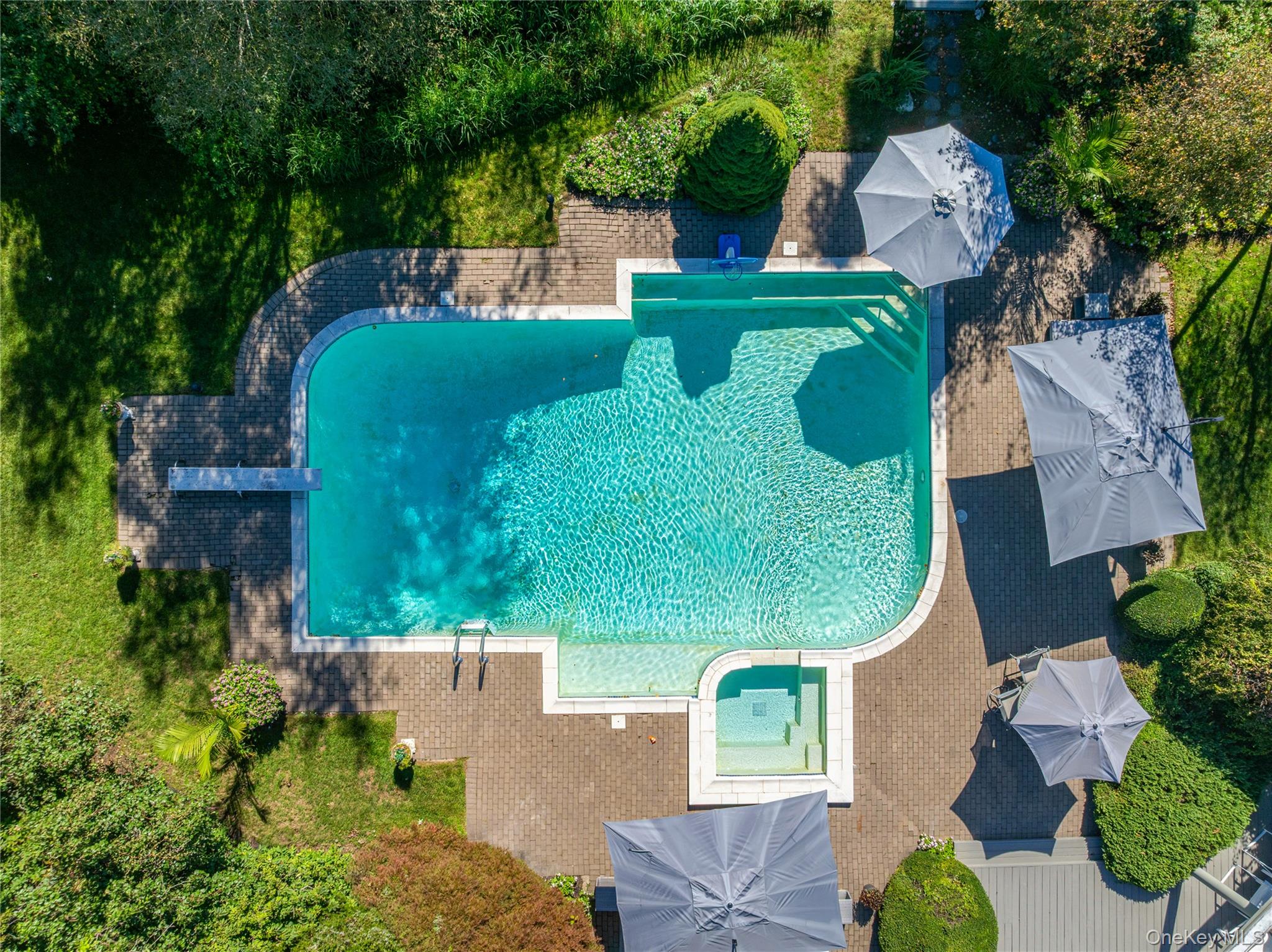  18 Chestnut Hill Drive, Upper Brookville, NY, 11771 - 物件實景