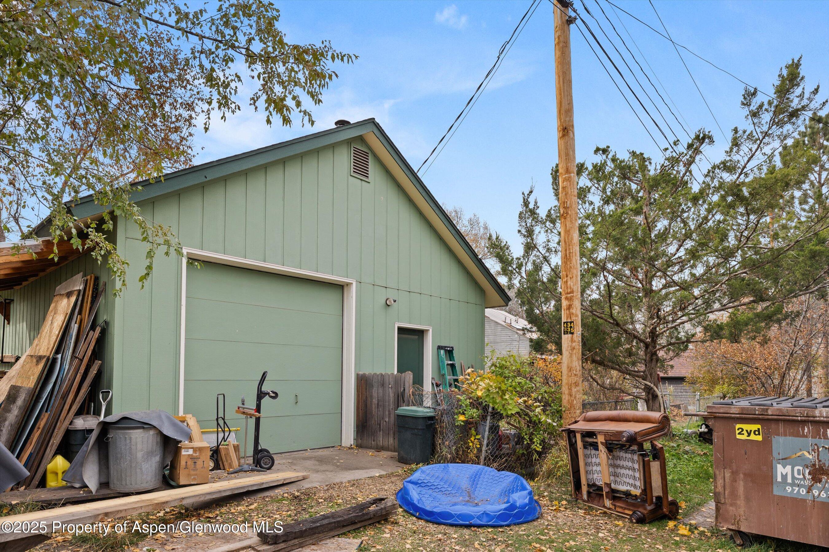 Carbondale, Colorado, 81623, United States, 6 Bedrooms Bedrooms, ,4 BathroomsBathrooms,Residential,For Sale,1986290