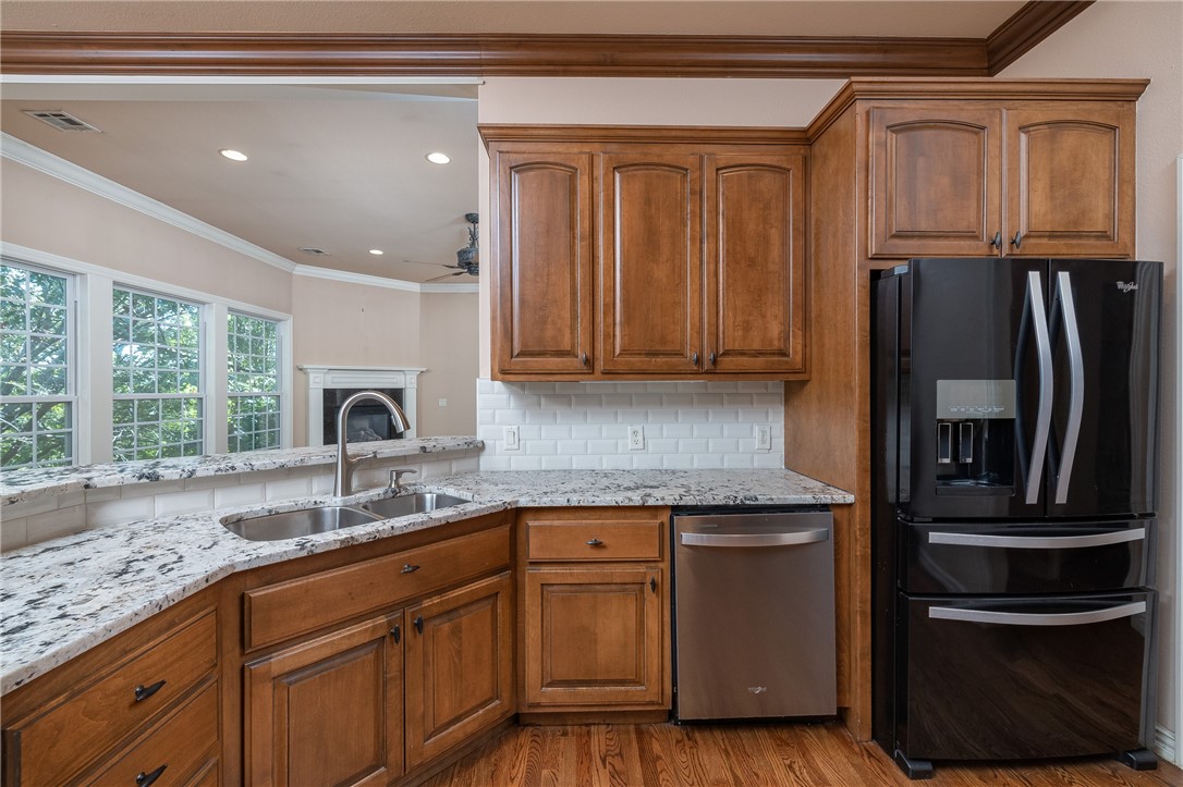 Bella Vista, Arkansas, 72715, United States, 3 Bedrooms Bedrooms, ,4 BathroomsBathrooms,Residential,For Sale,1971297