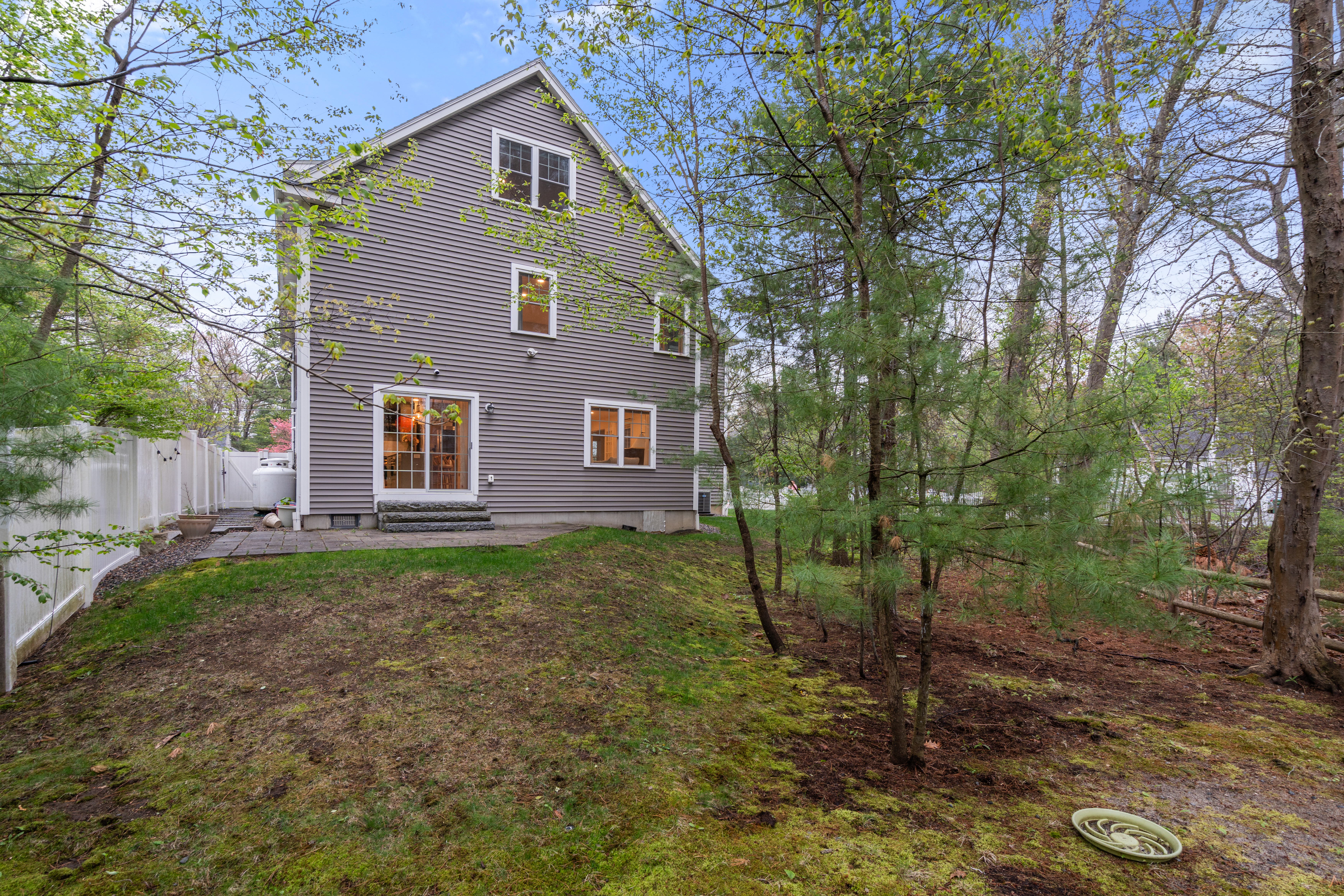  97 Batchelder Road, Reading, MA, 01867 - 物件實景