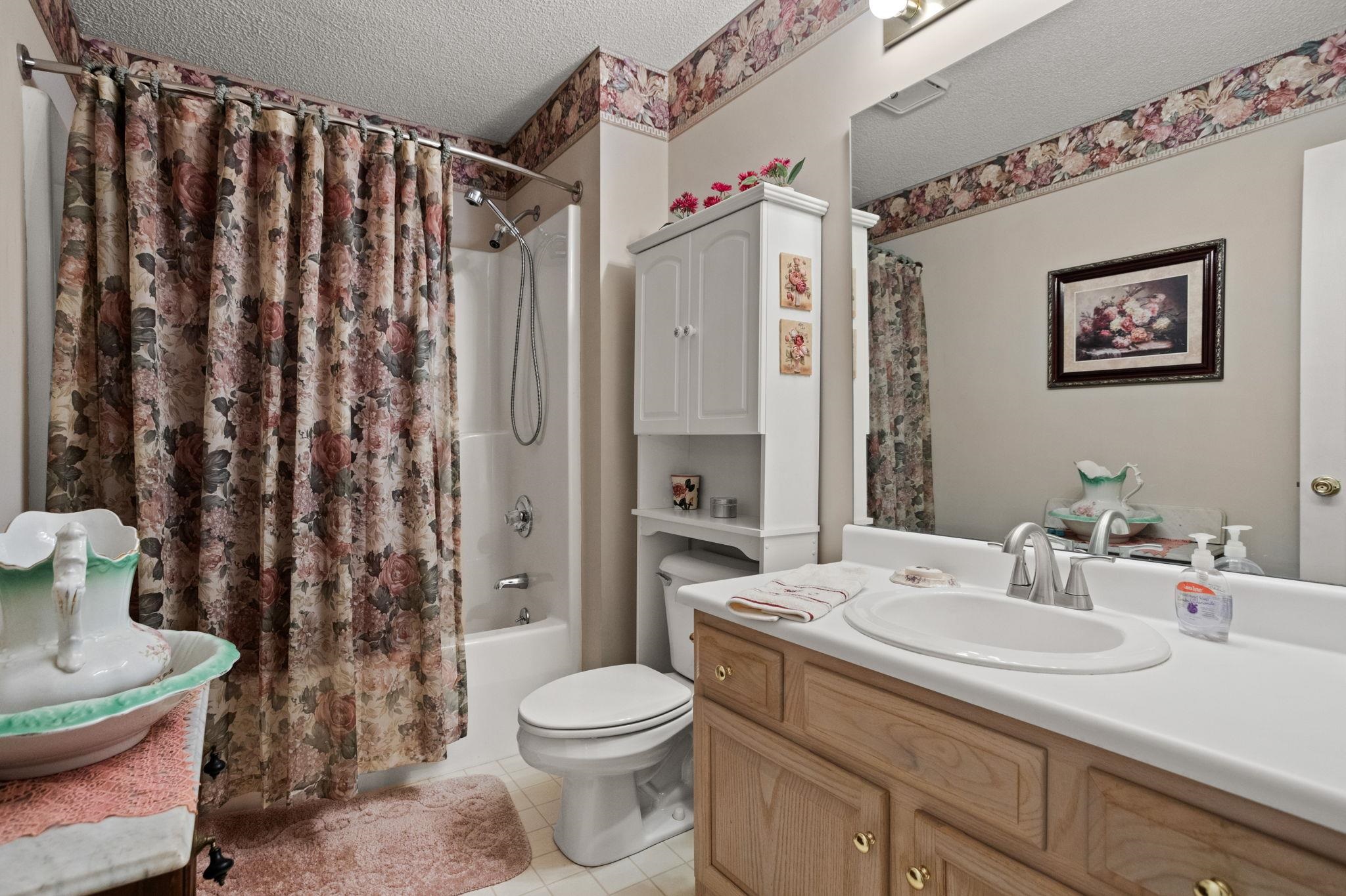 Inman, South Carolina, 29349, United States, 4 Bedrooms Bedrooms, ,3 BathroomsBathrooms,Residential,For Sale,2011764