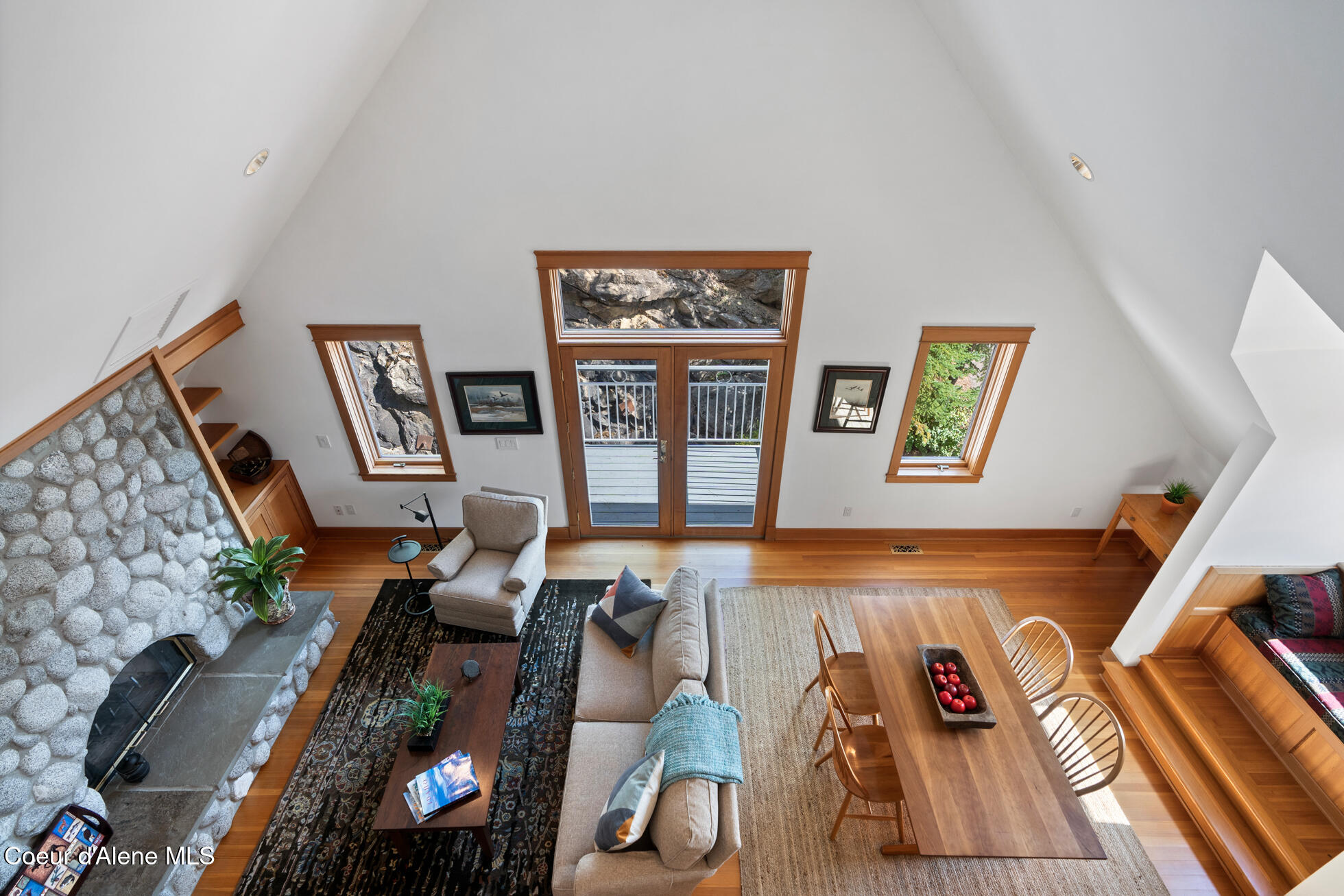 Coeur d'Alene, Idaho, 83814, United States, 4 Bedrooms Bedrooms, ,5 BathroomsBathrooms,Residential,For Sale,1864122