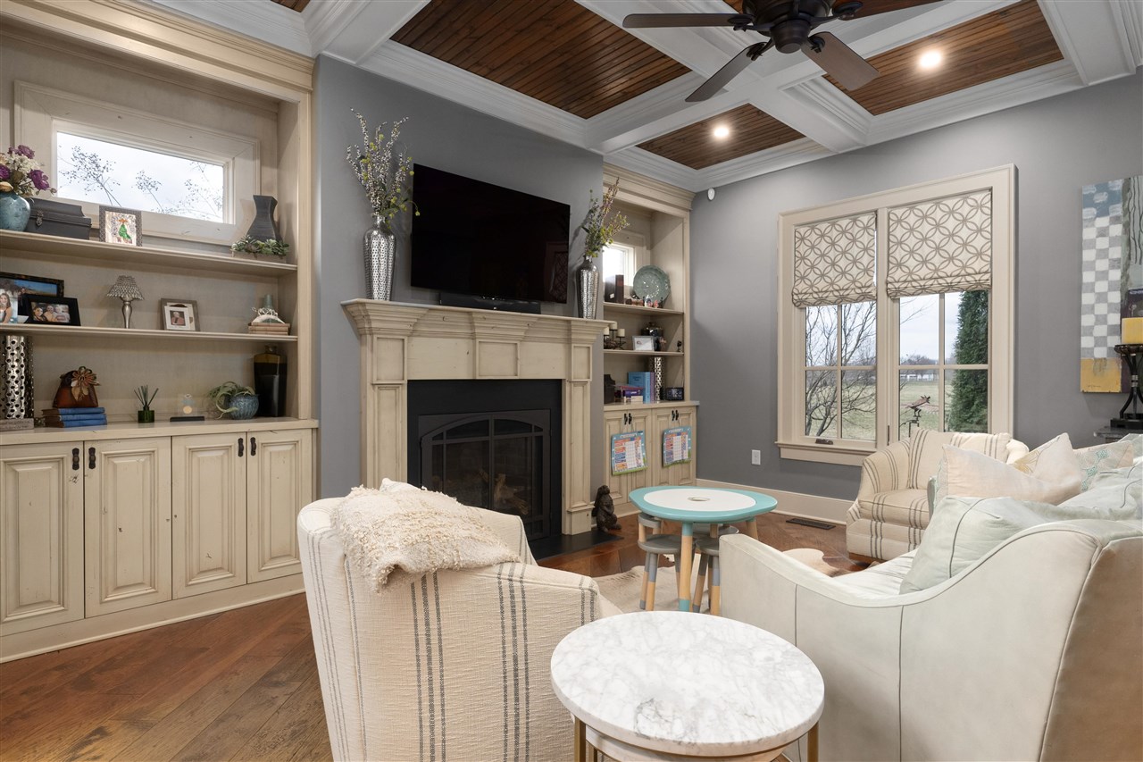 Bowling Green, Kentucky, 42103, United States, 5 Bedrooms Bedrooms, ,5 BathroomsBathrooms,Residential,For Sale,1986458