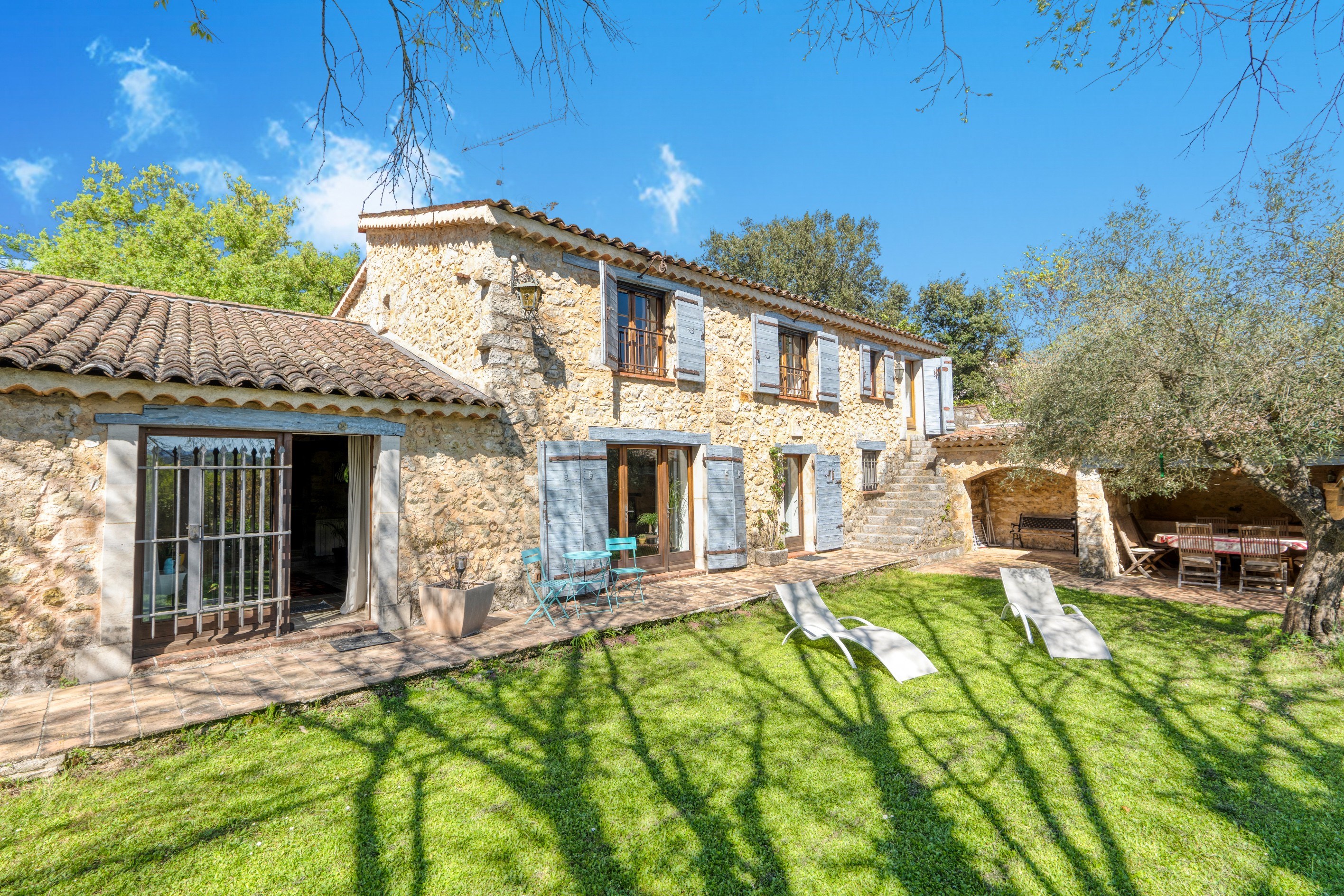  Renovated stone provençal farmhouse with pool and garden – 40 minutes from Cann… - 物件實景
