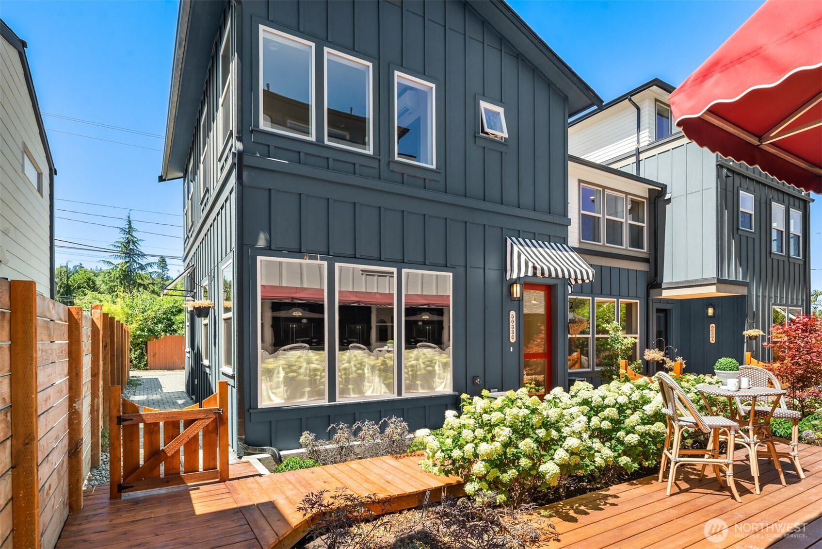 Seattle, Washington, 98106, United States, 2 Bedrooms Bedrooms, ,2 BathroomsBathrooms,Residential,For Sale,1902670