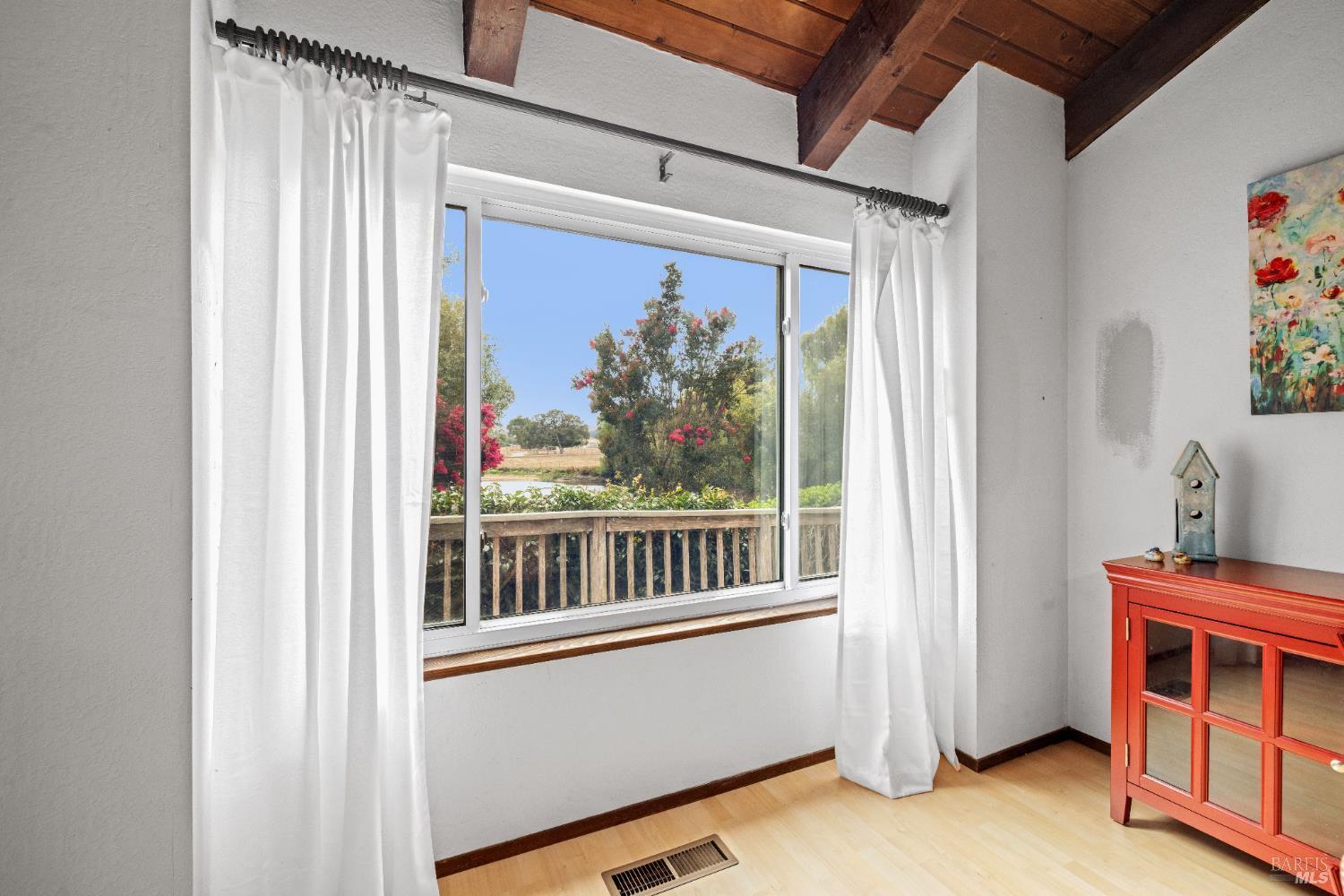 Petaluma, California, 94952, United States, 4 Bedrooms Bedrooms, ,2 BathroomsBathrooms,Residential,For Sale,1974511