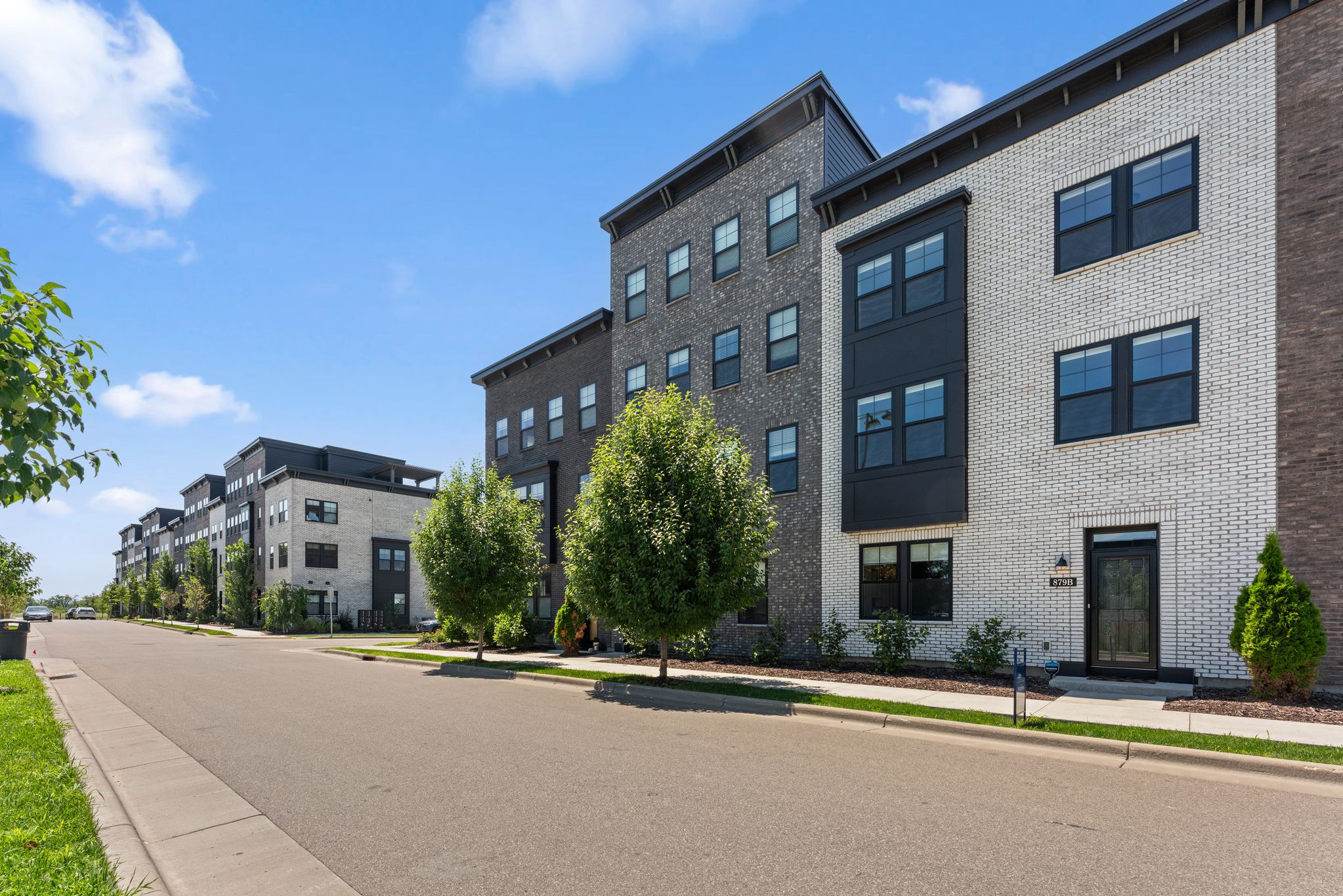  Urban Living at Its Finest: Expansive Highland Bridge Rowhome with River Views - 物件實景