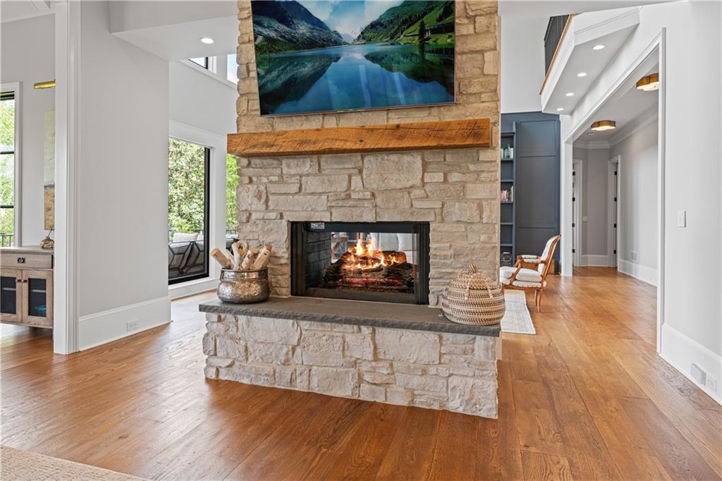 Suwanee, Georgia, 30024, United States, 5 Bedrooms Bedrooms, ,6 BathroomsBathrooms,Residential,For Sale,1822969
