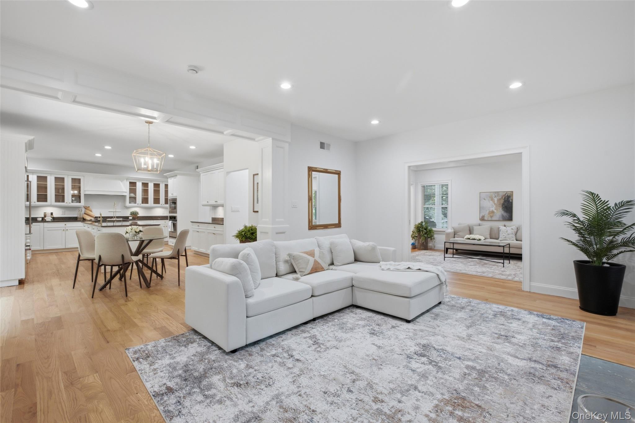  17 Nadworny Lane, Stony Brook, NY, 11790 - 物件實景