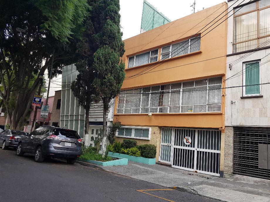 Cuauhtémoc, Ciudad de México, 06760, Mexico, 5 Bedrooms Bedrooms, ,3 BathroomsBathrooms,Residential,For Sale,1950329