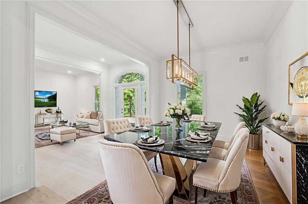 Alpharetta, Georgia, 30004, United States, 5 Bedrooms Bedrooms, ,7 BathroomsBathrooms,Residential,For Sale,1978962