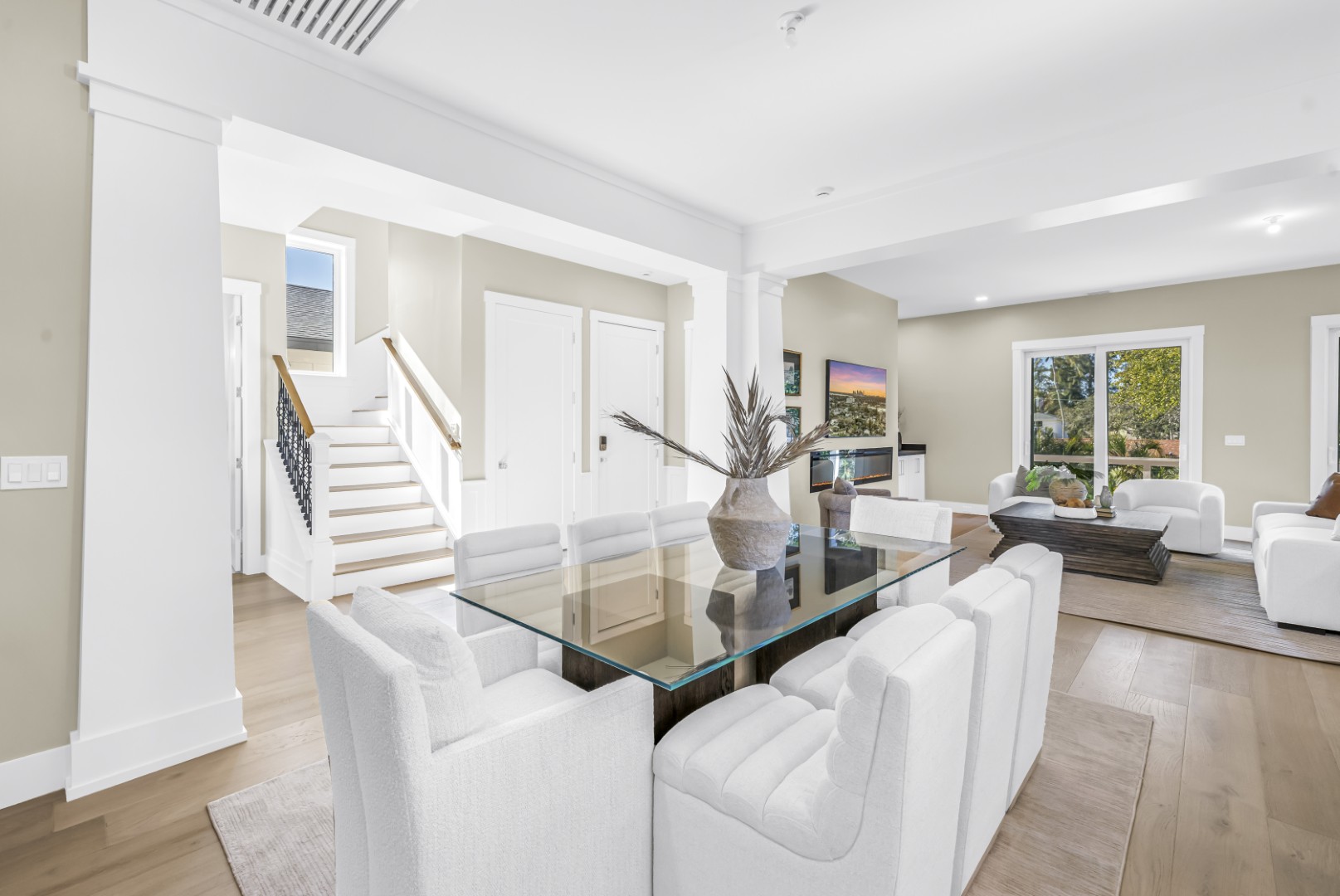 St Petersburg, Florida, 33703, United States, 5 Bedrooms Bedrooms, ,5 BathroomsBathrooms,Residential,For Sale,2013294