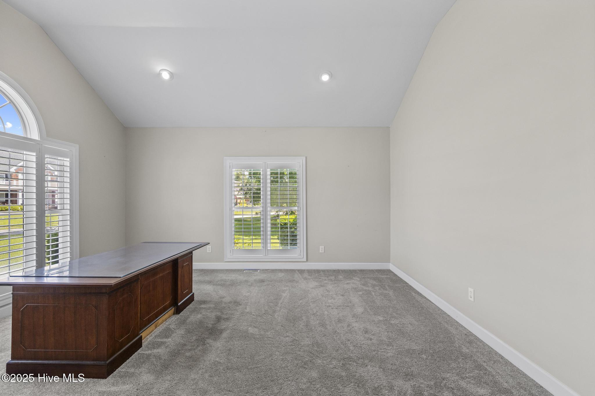 Jacksonville, North Carolina, 28540, United States, 4 Bedrooms Bedrooms, ,5 BathroomsBathrooms,Residential,For Sale,1944565