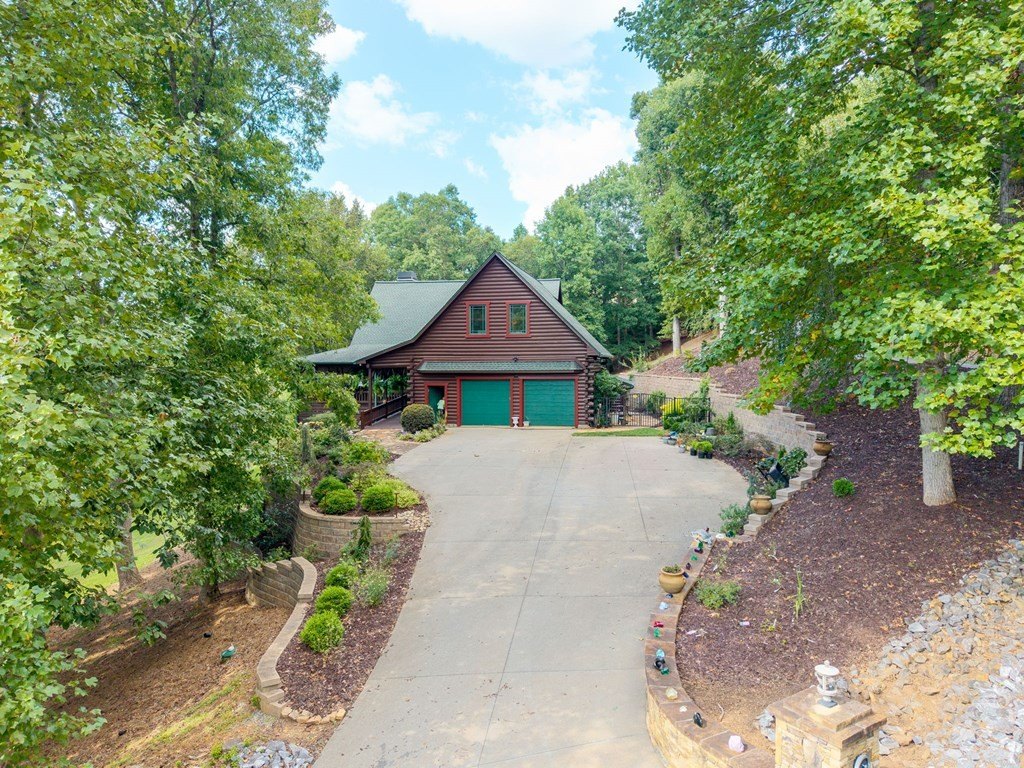 Hiawassee, Georgia, 30546, United States, 4 Bedrooms Bedrooms, ,4 BathroomsBathrooms,Residential,For Sale,1975098