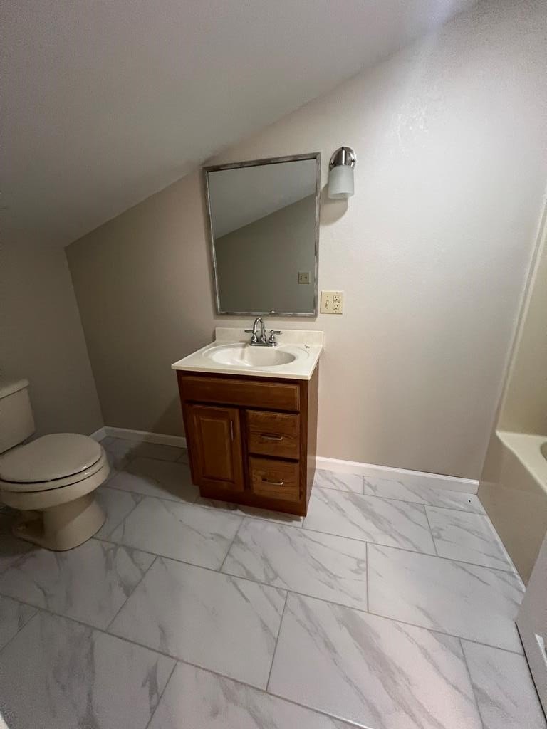 Pikeville, Kentucky, 41501, United States, 4 Bedrooms Bedrooms, ,5 BathroomsBathrooms,Residential,For Sale,1916464