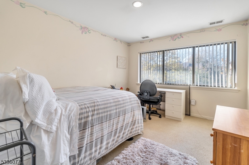 Washington Twp., New Jersey, 07676, United States, 3 Bedrooms Bedrooms, ,3 BathroomsBathrooms,Residential,For Sale,1989067