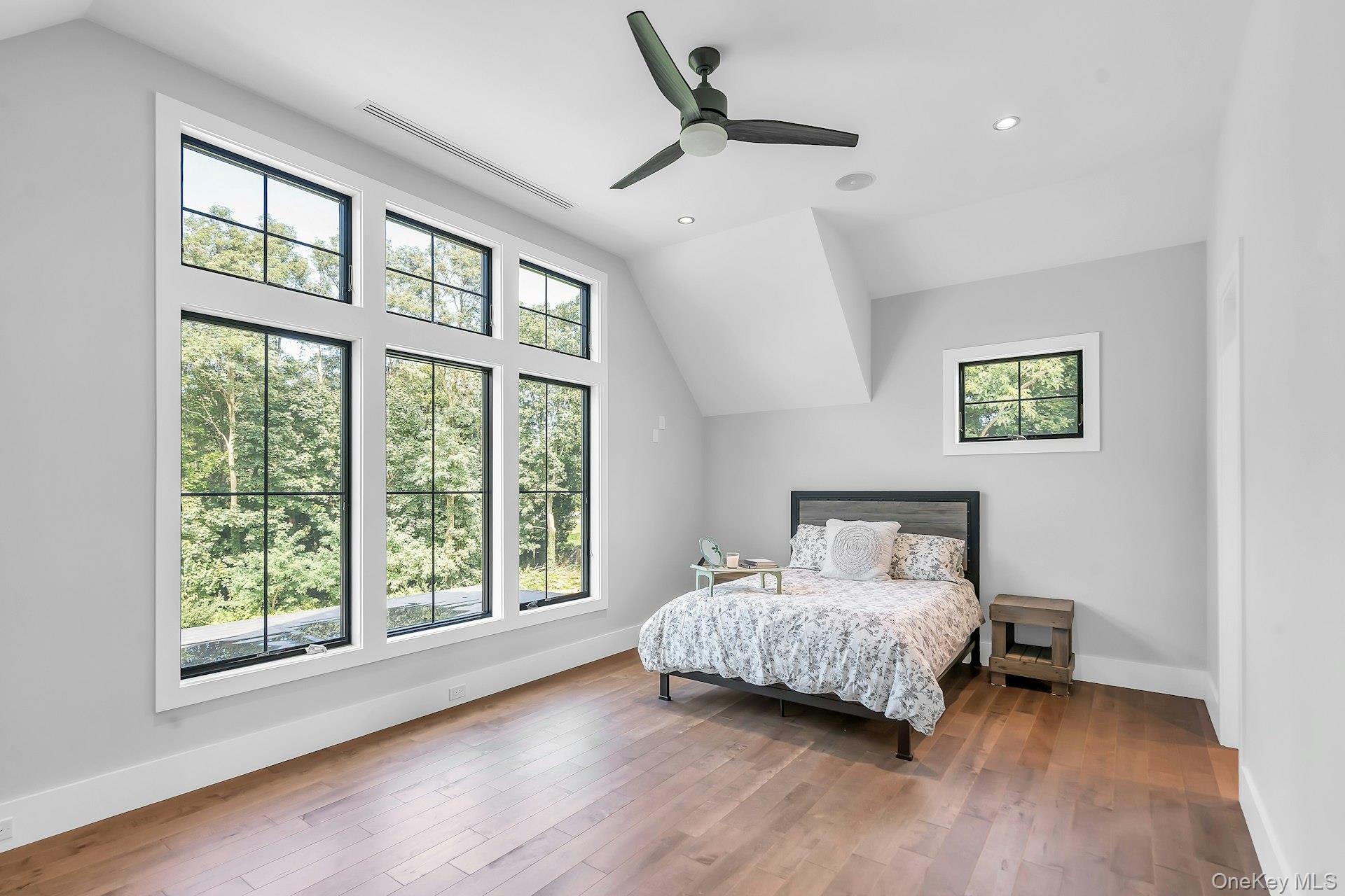 712 Hubbard Avenue, Aquebogue, NY, 11901 - 物件實景