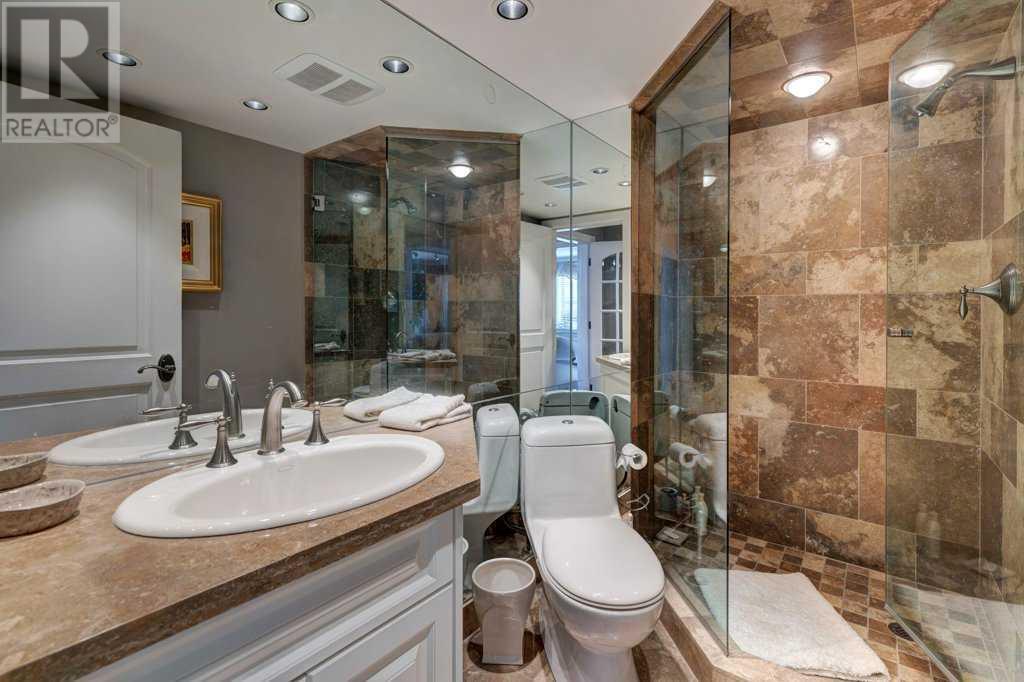 CALGARY, Alberta, T2P 3R8, CA, 2 Bedrooms Bedrooms, ,2 BathroomsBathrooms,Residential,For Sale,1908655