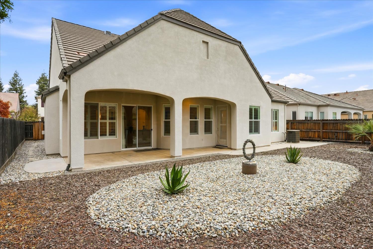 Clovis, California, 93619, United States, 3 Bedrooms Bedrooms, ,2 BathroomsBathrooms,Residential,For Sale,2005966