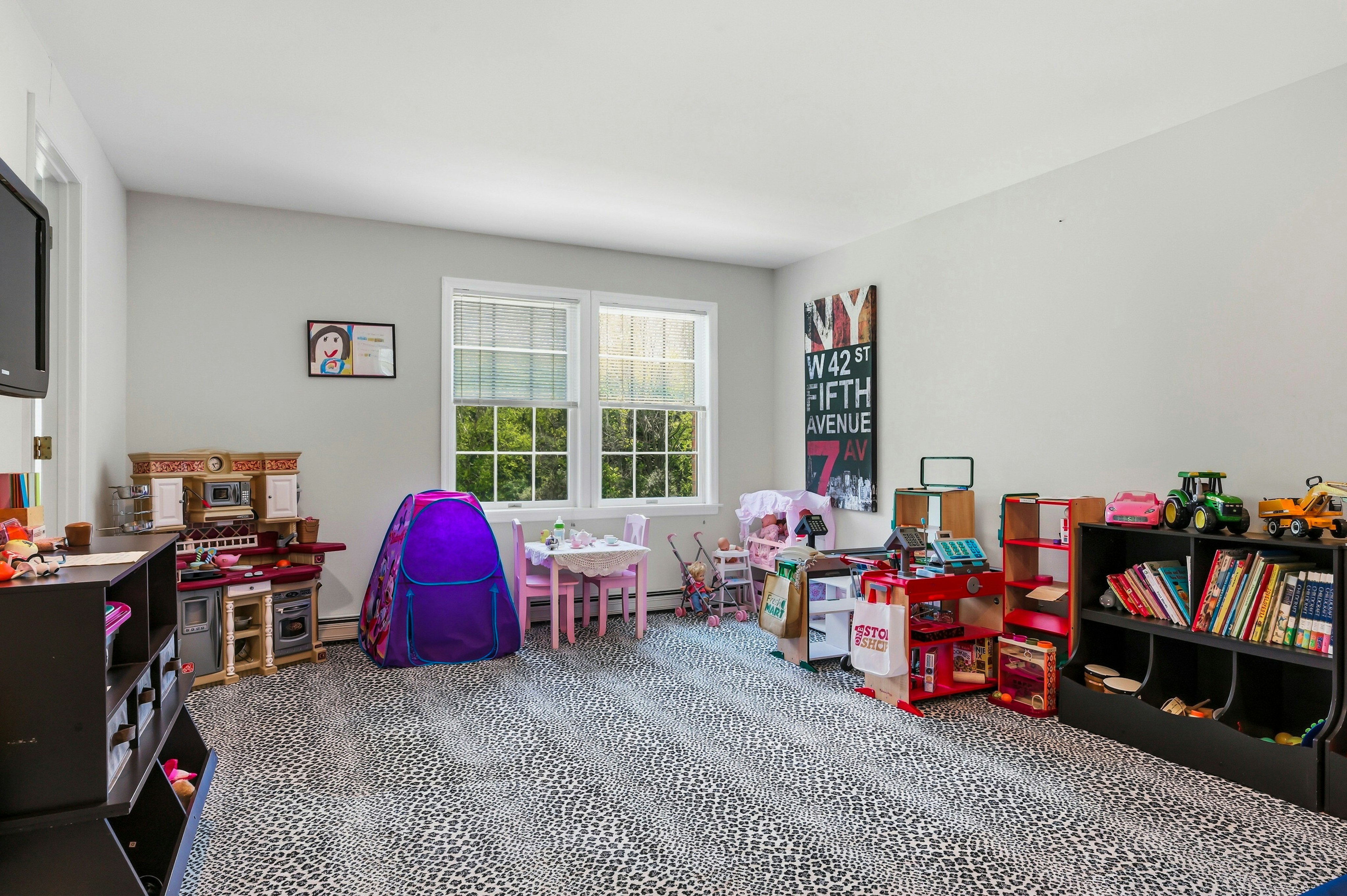  5 Westwood Court, Glen Head, NY, 11545 - 物件實景