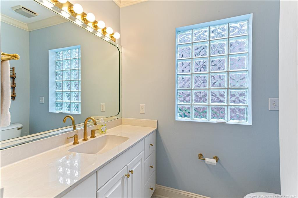 Fayetteville, North Carolina, 28305, United States, 3 Bedrooms Bedrooms, ,6 BathroomsBathrooms,Residential,For Sale,1986476