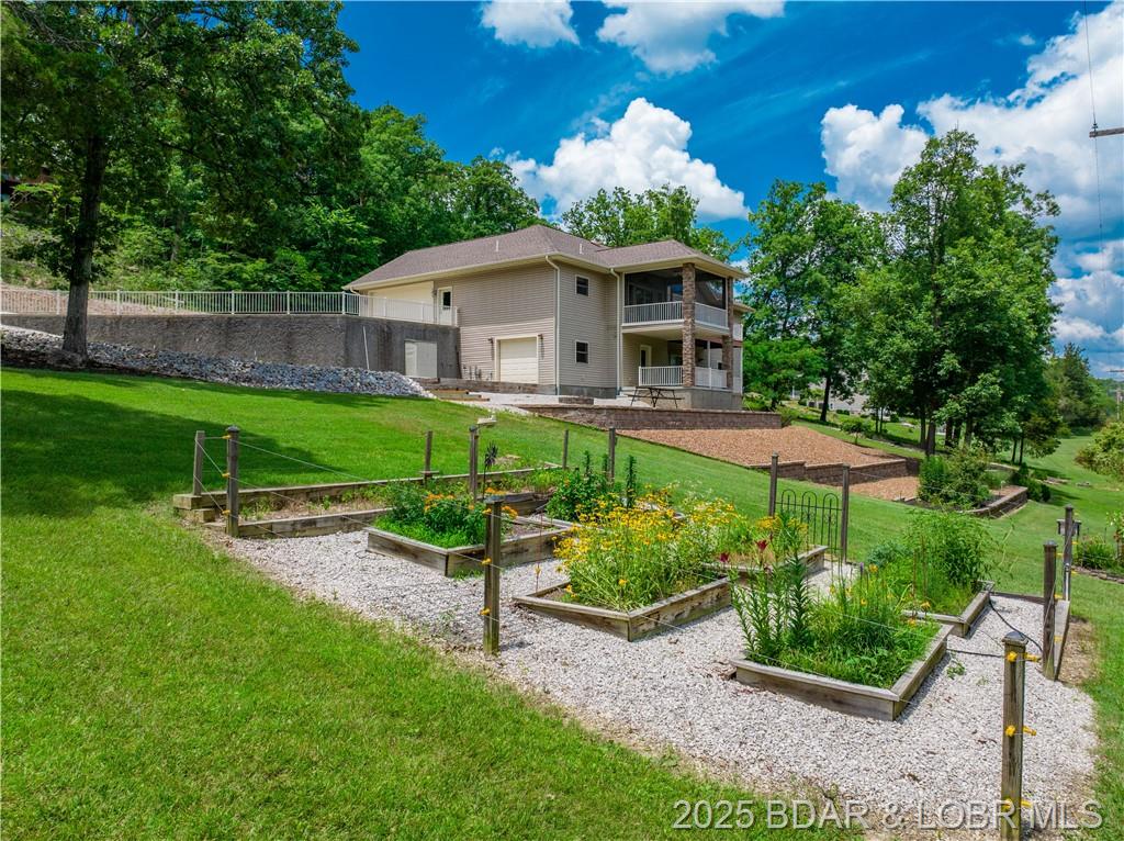 Camdenton, Missouri, 65020, United States, 4 Bedrooms Bedrooms, ,4 BathroomsBathrooms,Residential,For Sale,1805220