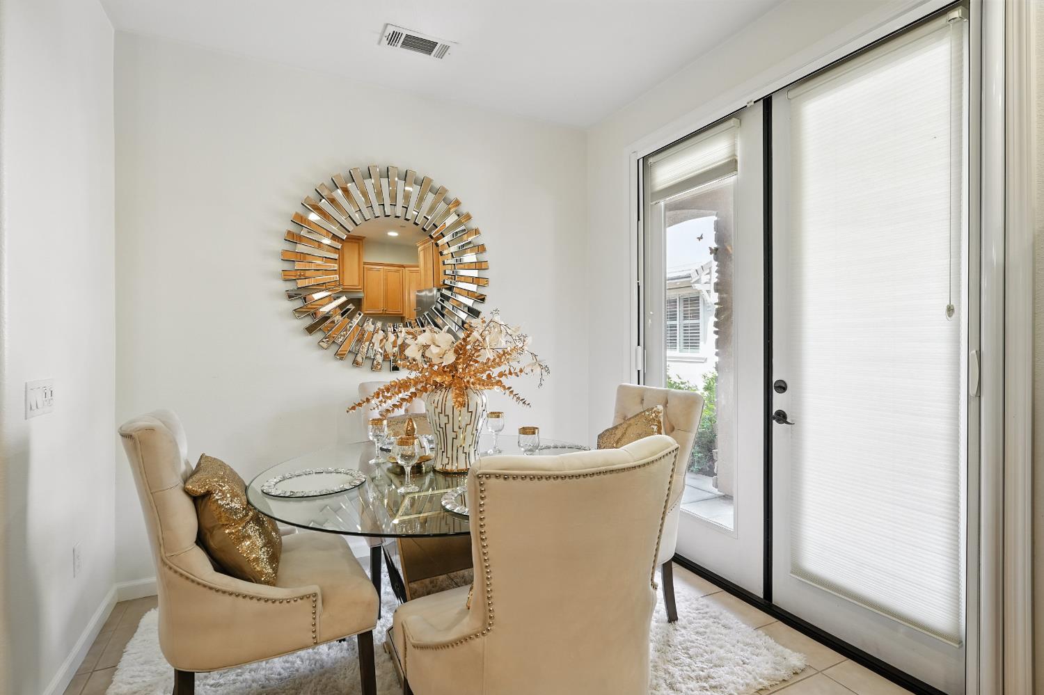 Roseville, California, 95747, United States, 2 Bedrooms Bedrooms, ,2 BathroomsBathrooms,Residential,For Sale,1918071