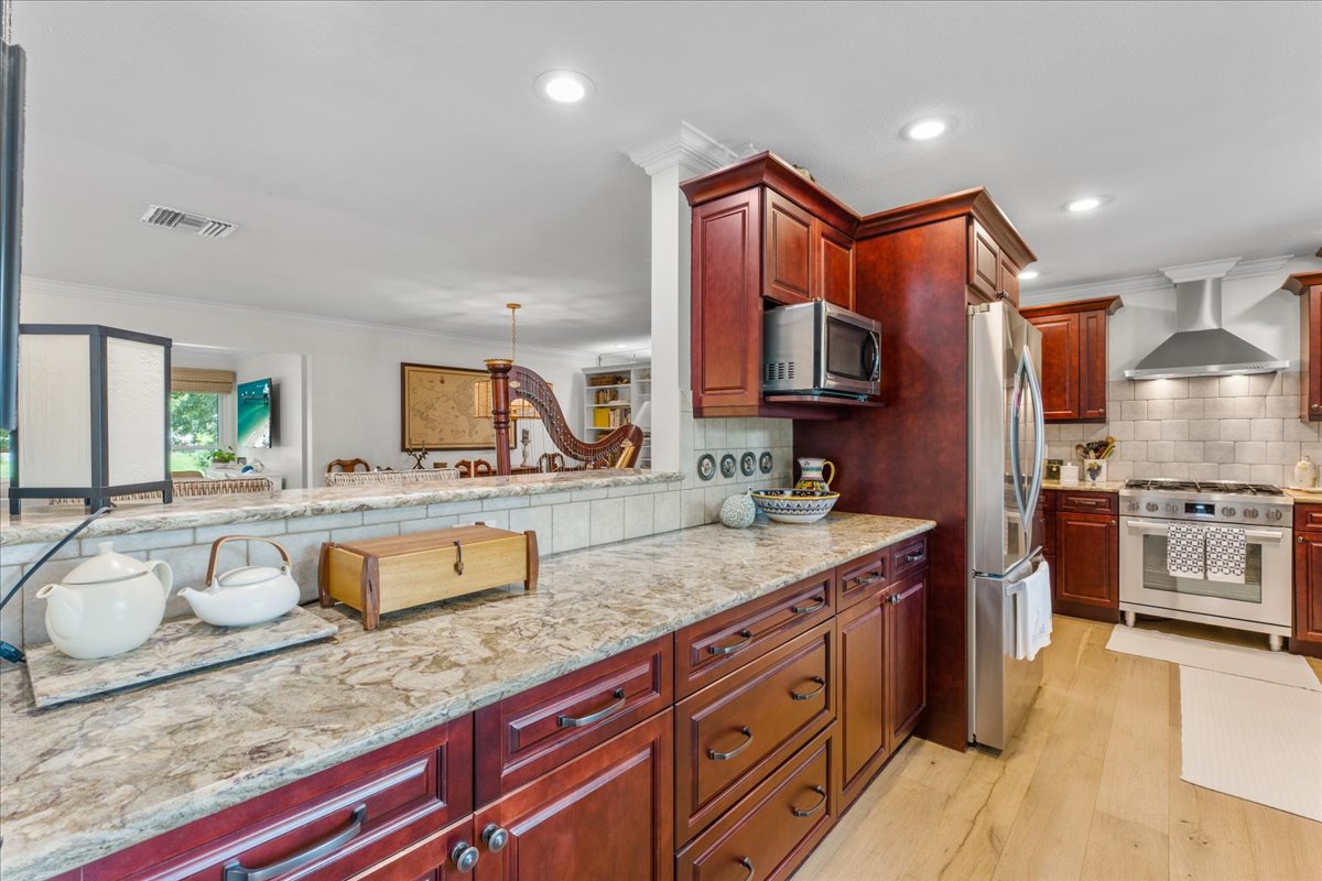 Seminole, Florida, 33772, United States, 3 Bedrooms Bedrooms, ,2 BathroomsBathrooms,Residential,For Sale,2048345