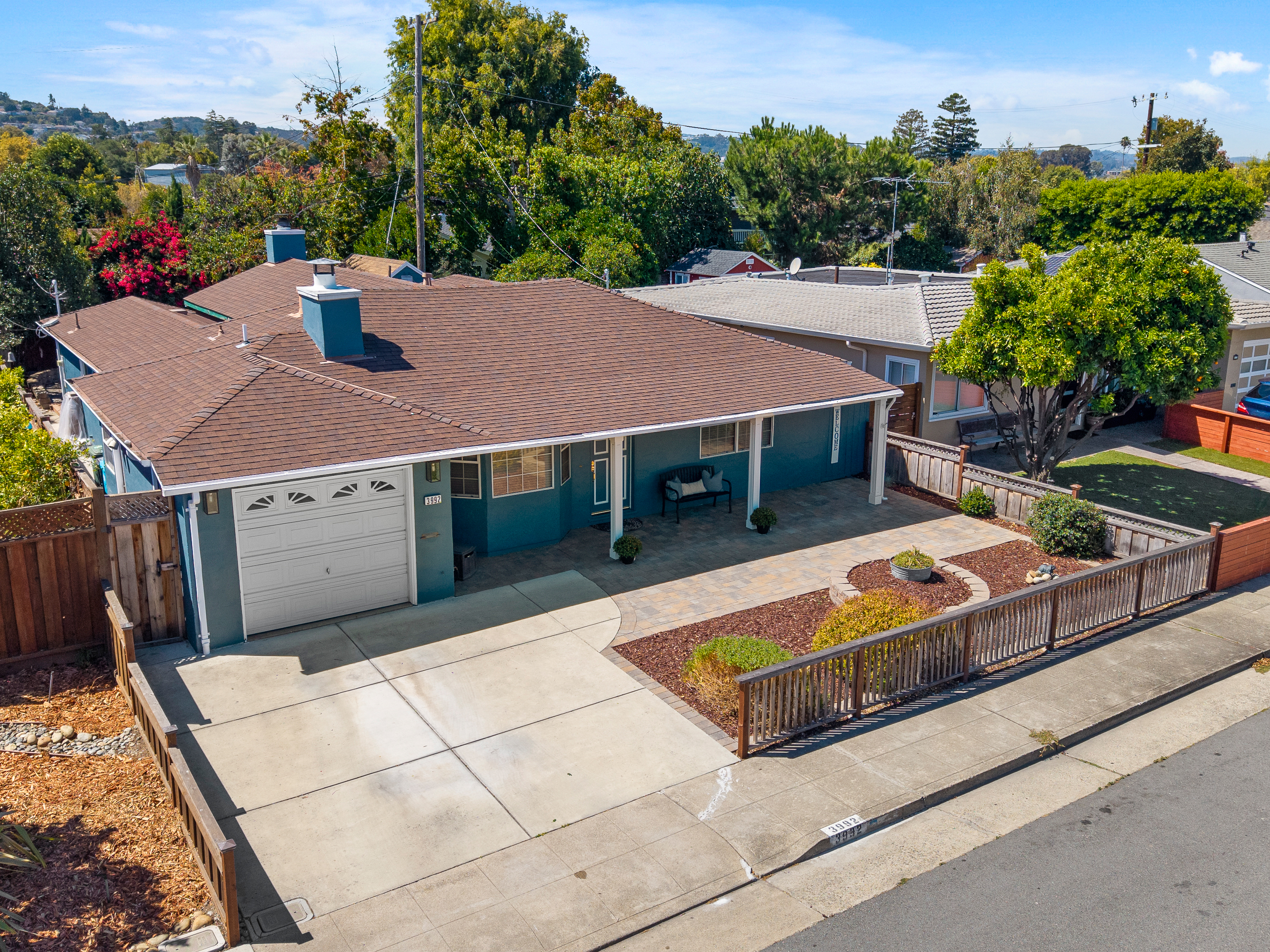  Single-Level Home in Desirable San Mateo Village - 物件實景