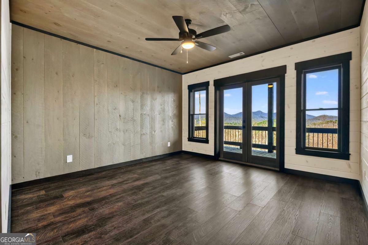 Mineral Bluff, Georgia, 30559, United States, 4 Bedrooms Bedrooms, ,4 BathroomsBathrooms,Residential,For Sale,2011407