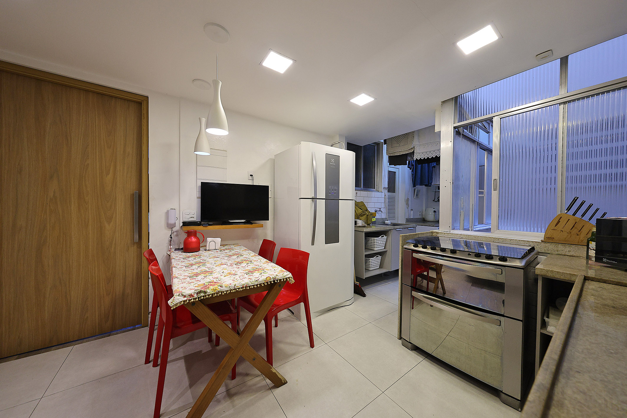  Apartment with a Flexible Floor Plan One Block from the Beach in Ipanema - 物件實景