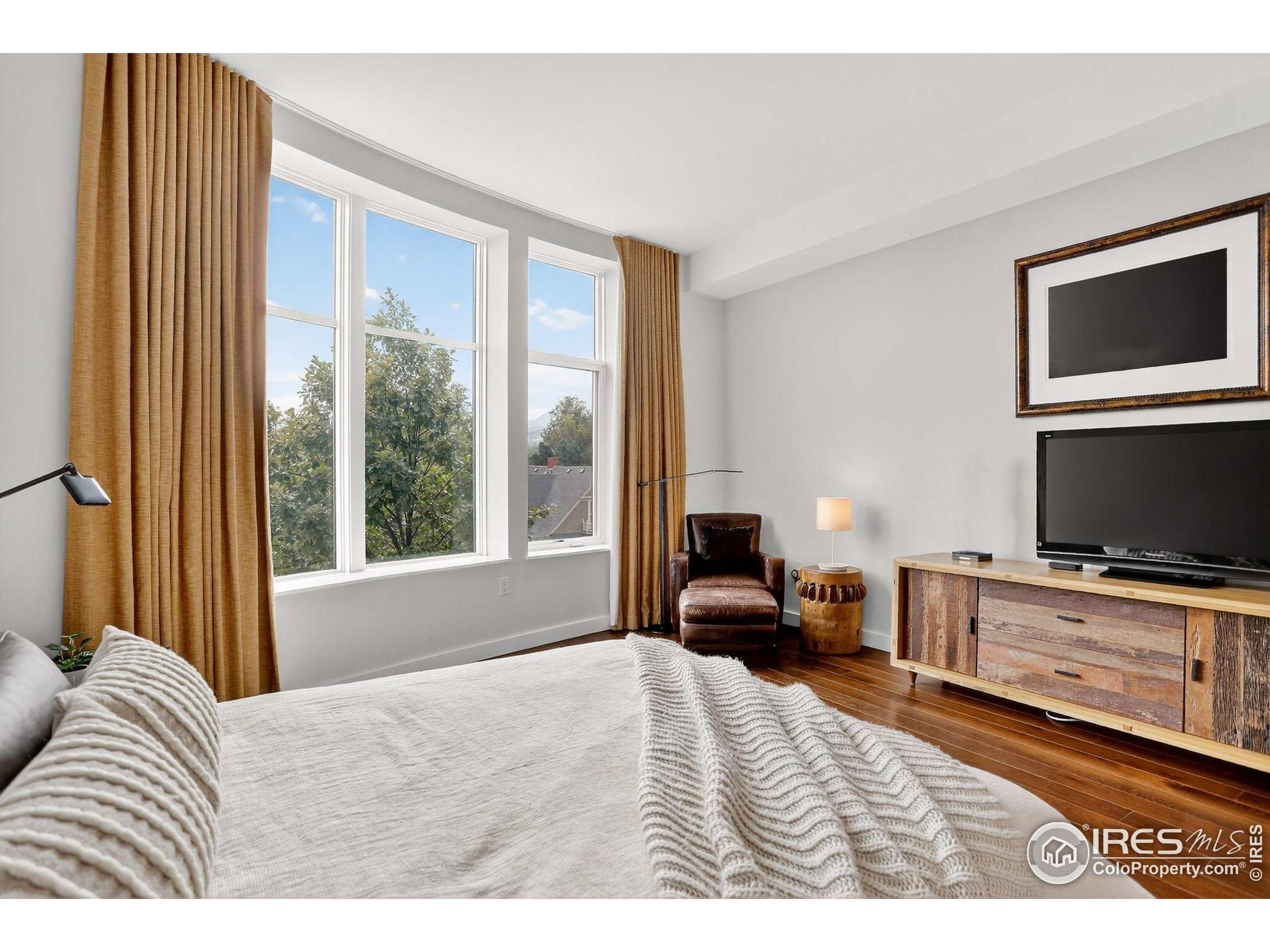 Boulder, Colorado, 80302, United States, 1 Bedroom Bedrooms, ,2 BathroomsBathrooms,Residential,For Sale,1942298
