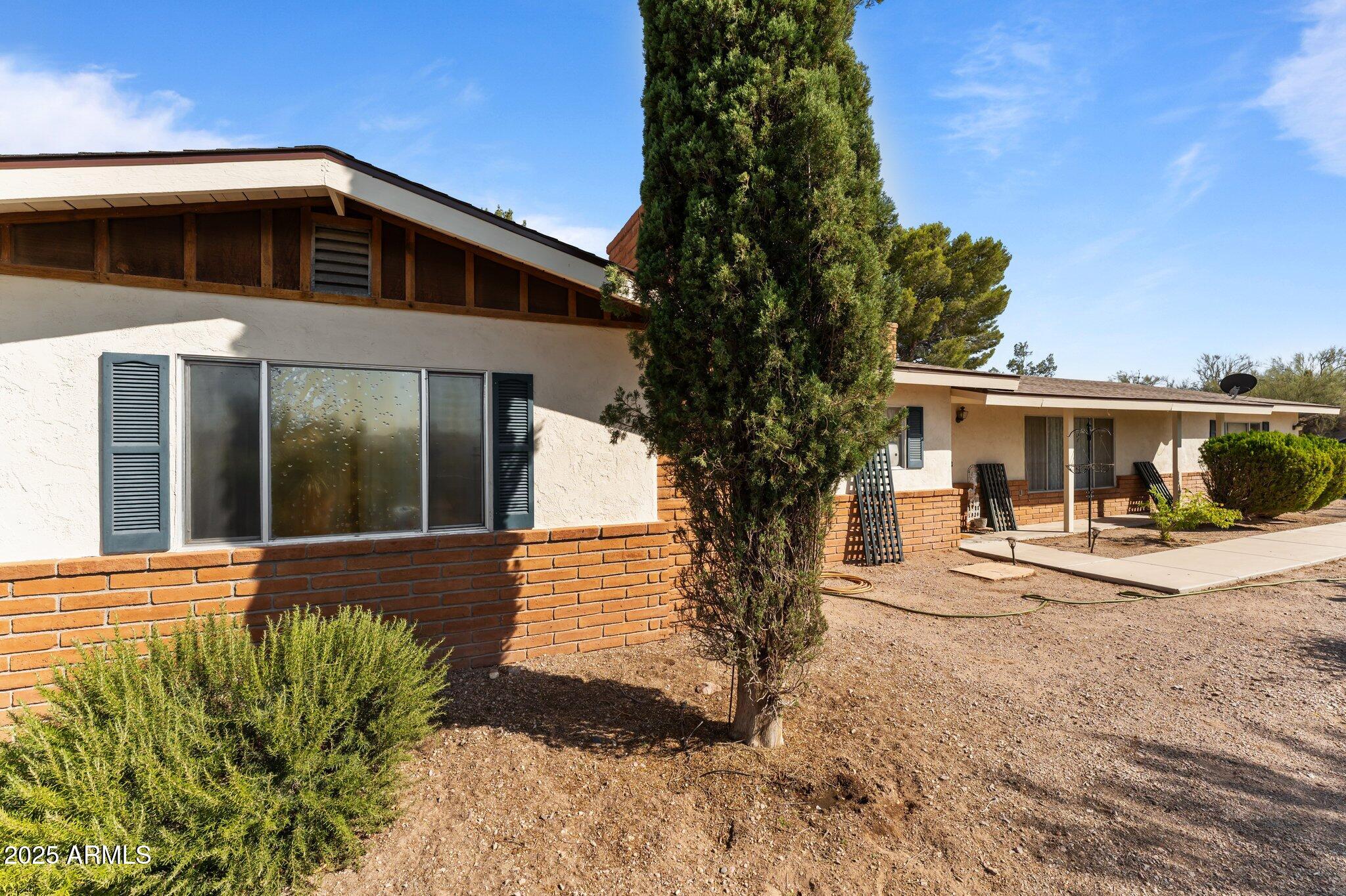 Wickenburg, Arizona, 85390, United States, 4 Bedrooms Bedrooms, ,2 BathroomsBathrooms,Residential,For Sale,1983414