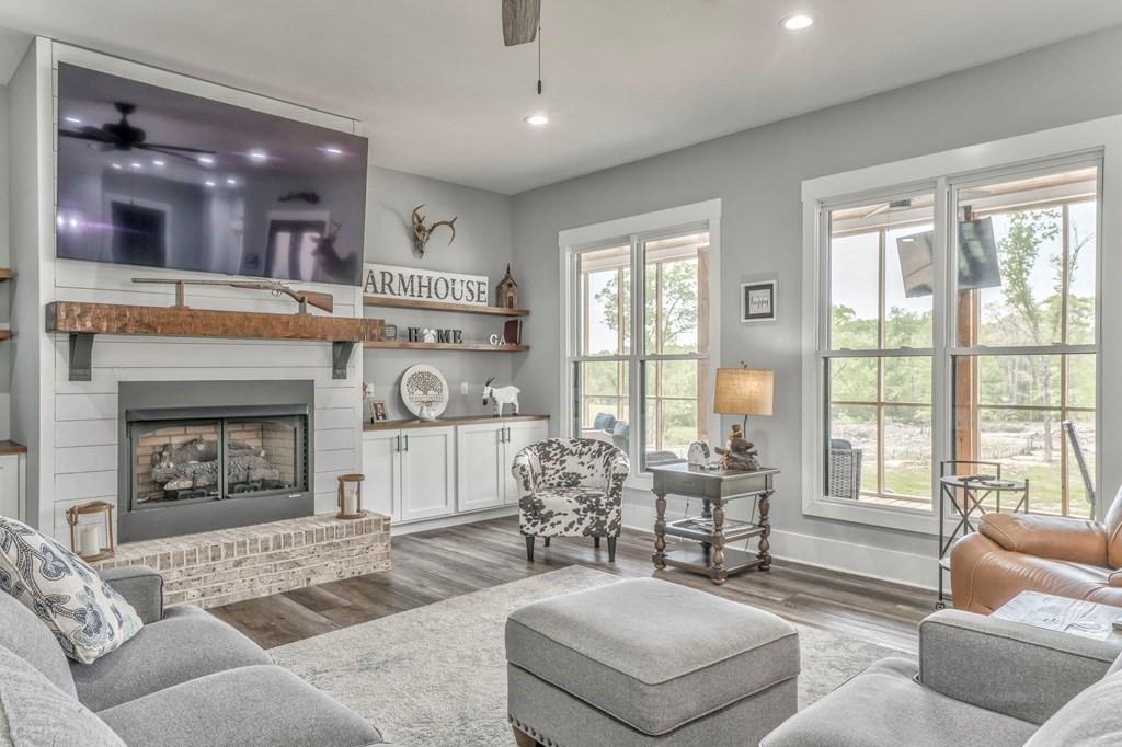 Cohutta, Georgia, 30710, United States, 4 Bedrooms Bedrooms, ,5 BathroomsBathrooms,Residential,For Sale,1792903