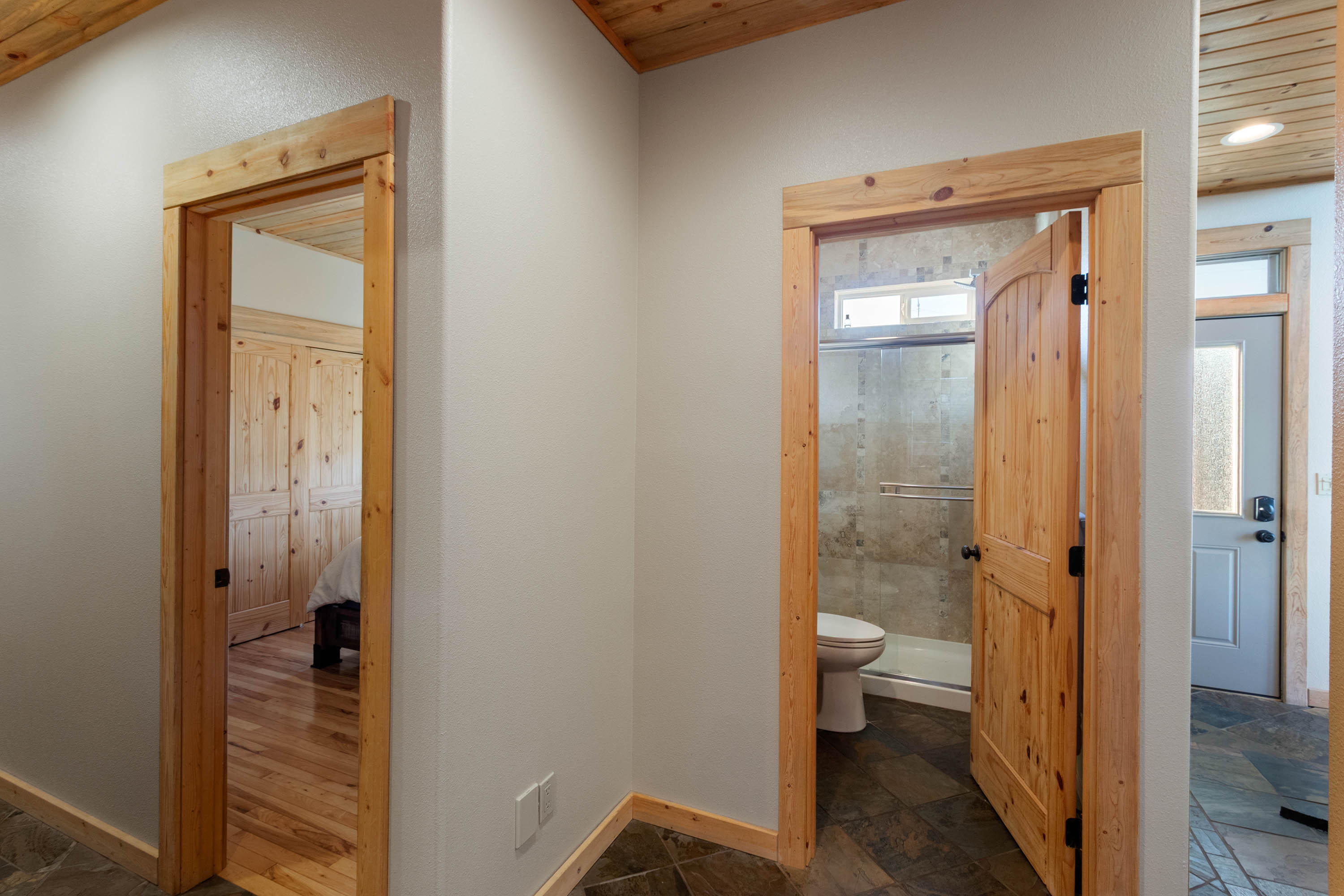 Sagle, Idaho, 83860, United States, 4 Bedrooms Bedrooms, ,2 BathroomsBathrooms,Residential,For Sale,2013773