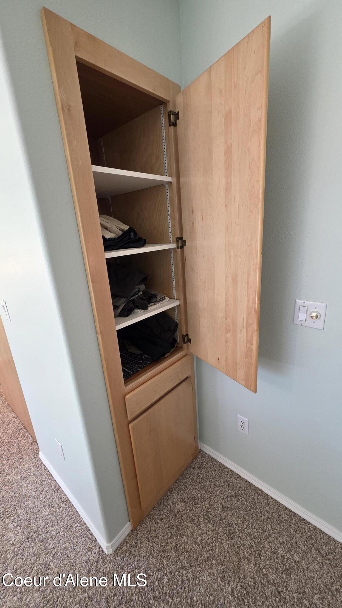 Hauser, Idaho, 83854, United States, 3 Bedrooms Bedrooms, ,3 BathroomsBathrooms,Residential,For Sale,1974734