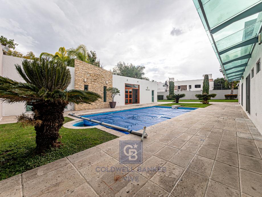 Nogales, Corregidora, Querétaro, 76904, Mexico, 5 Bedrooms Bedrooms, ,6 BathroomsBathrooms,Residential,For Sale,Nogales,1443415