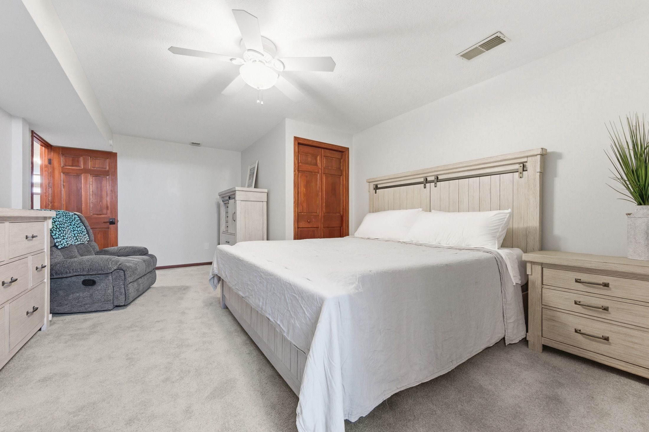  210 Royal Doulton Court, Gibsonia, PA 15044 - 物件實景
