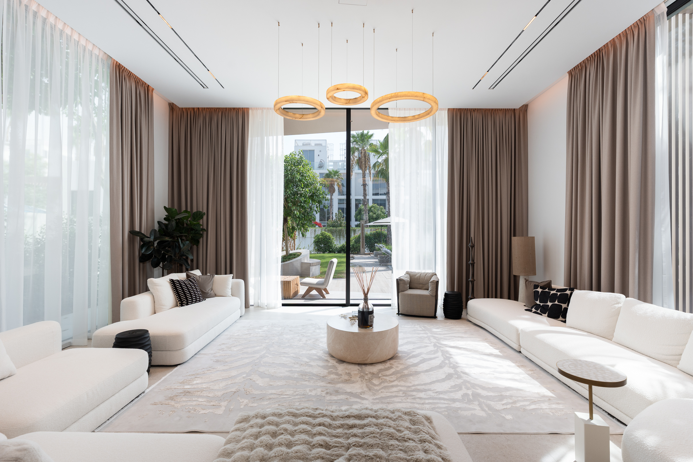  Exceptional, Furnished Villa in Altissima - 物件實景