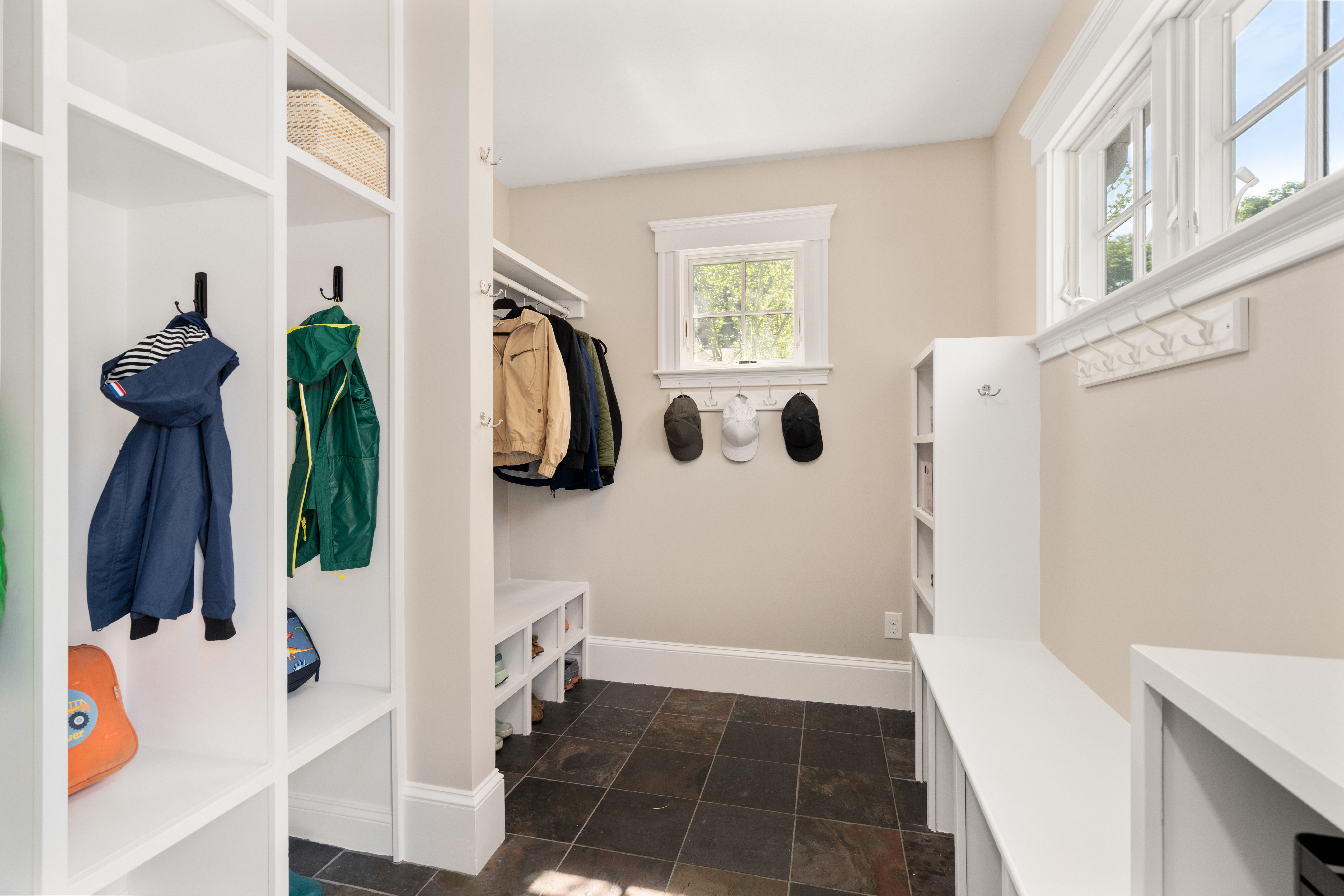  19 Mayo Avenue, Needham, MA, 02492 - 物件實景