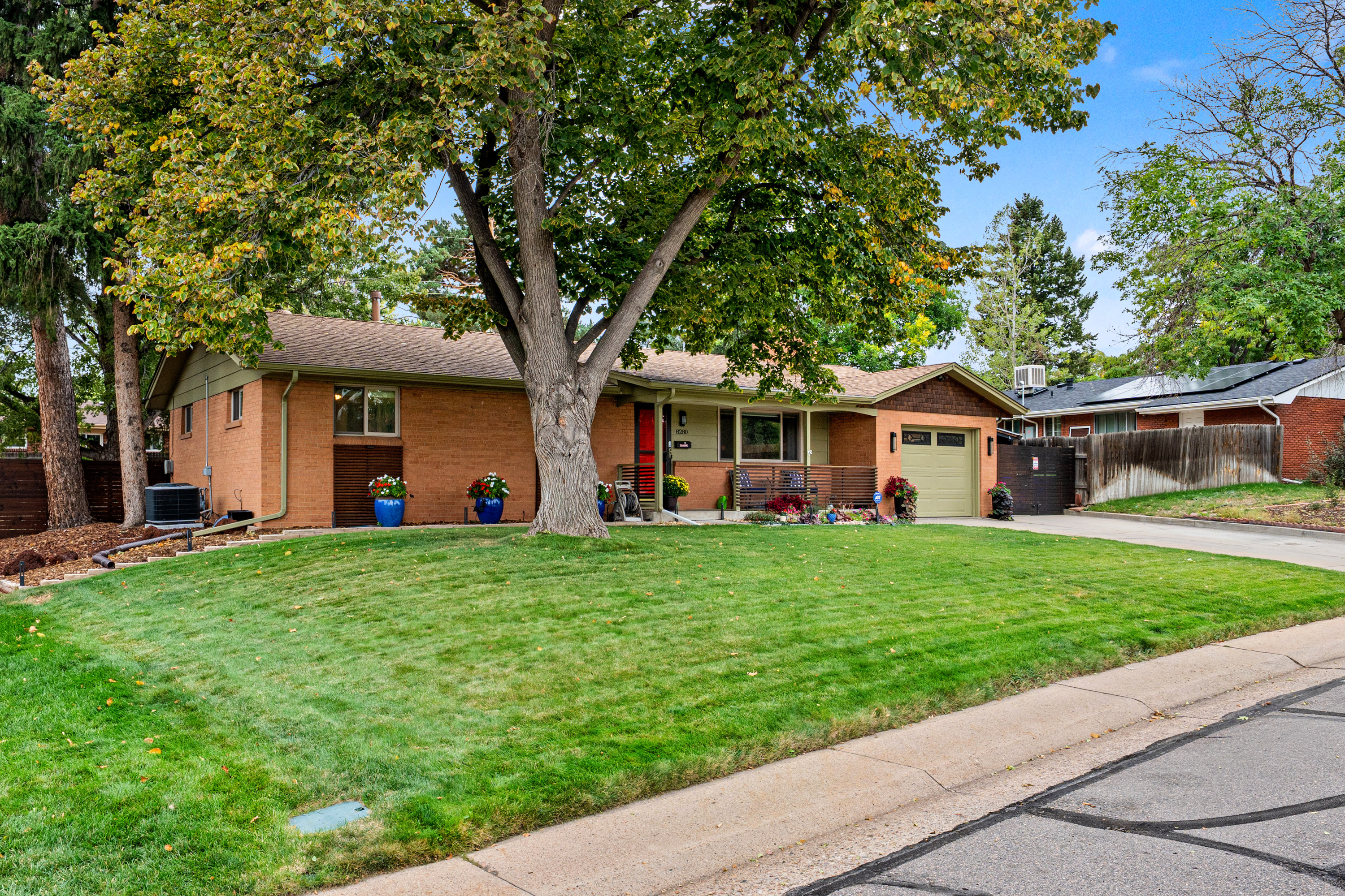  Beautifully Updated 5-Bedroom, 3-Bath Ranch - 物件實景