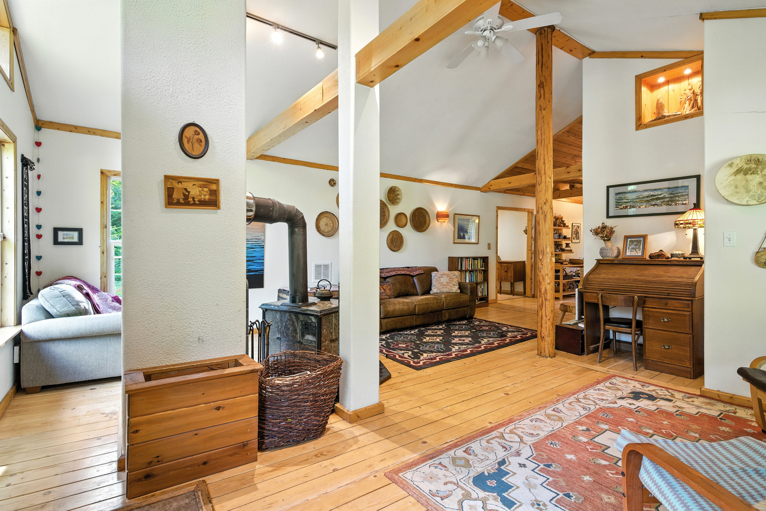 Sandpoint, Idaho, 83864, United States, 2 Bedrooms Bedrooms, ,2 BathroomsBathrooms,Residential,For Sale,2006058