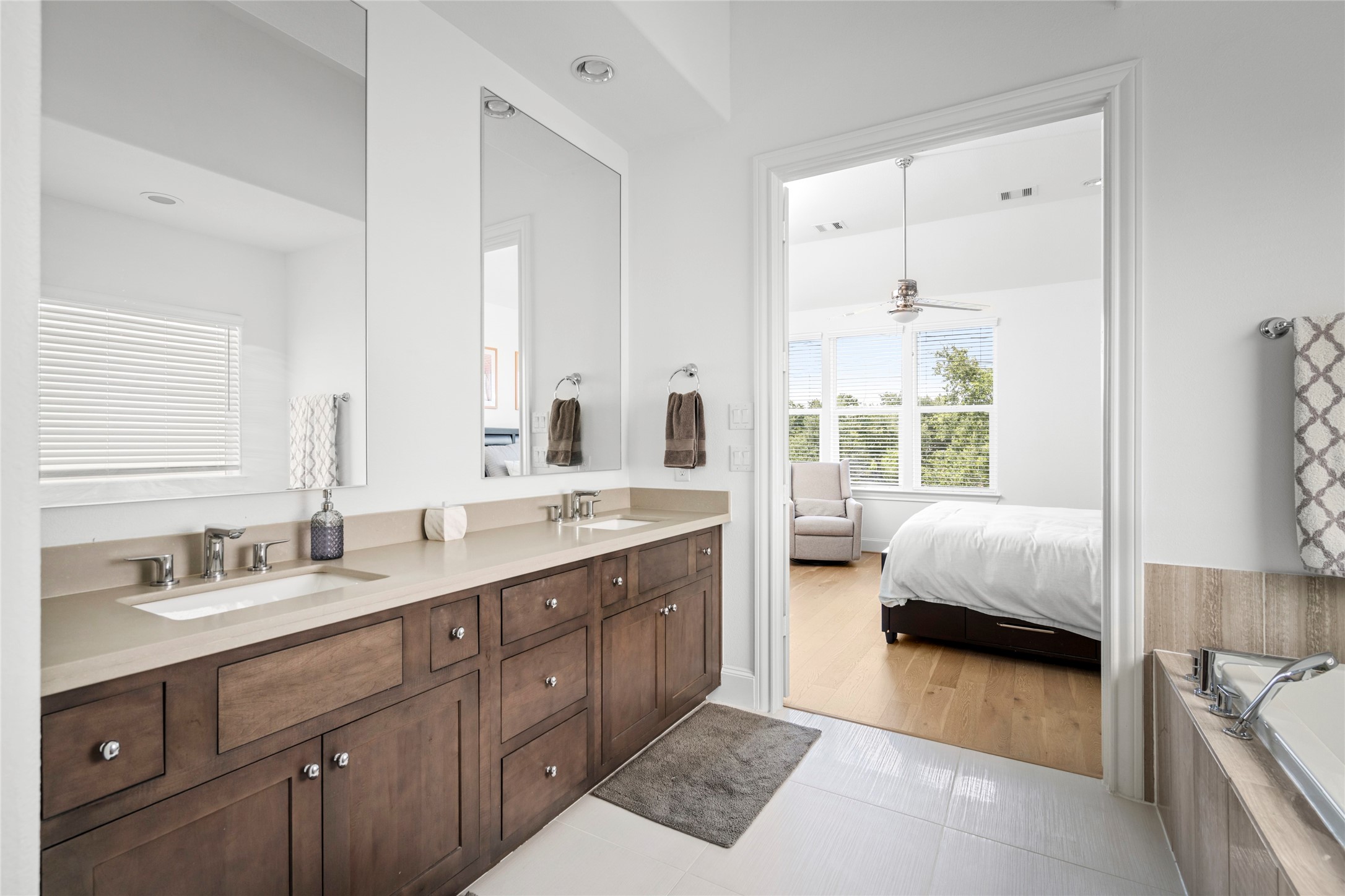  3418 Timbergrove Heights Street - 物件實景