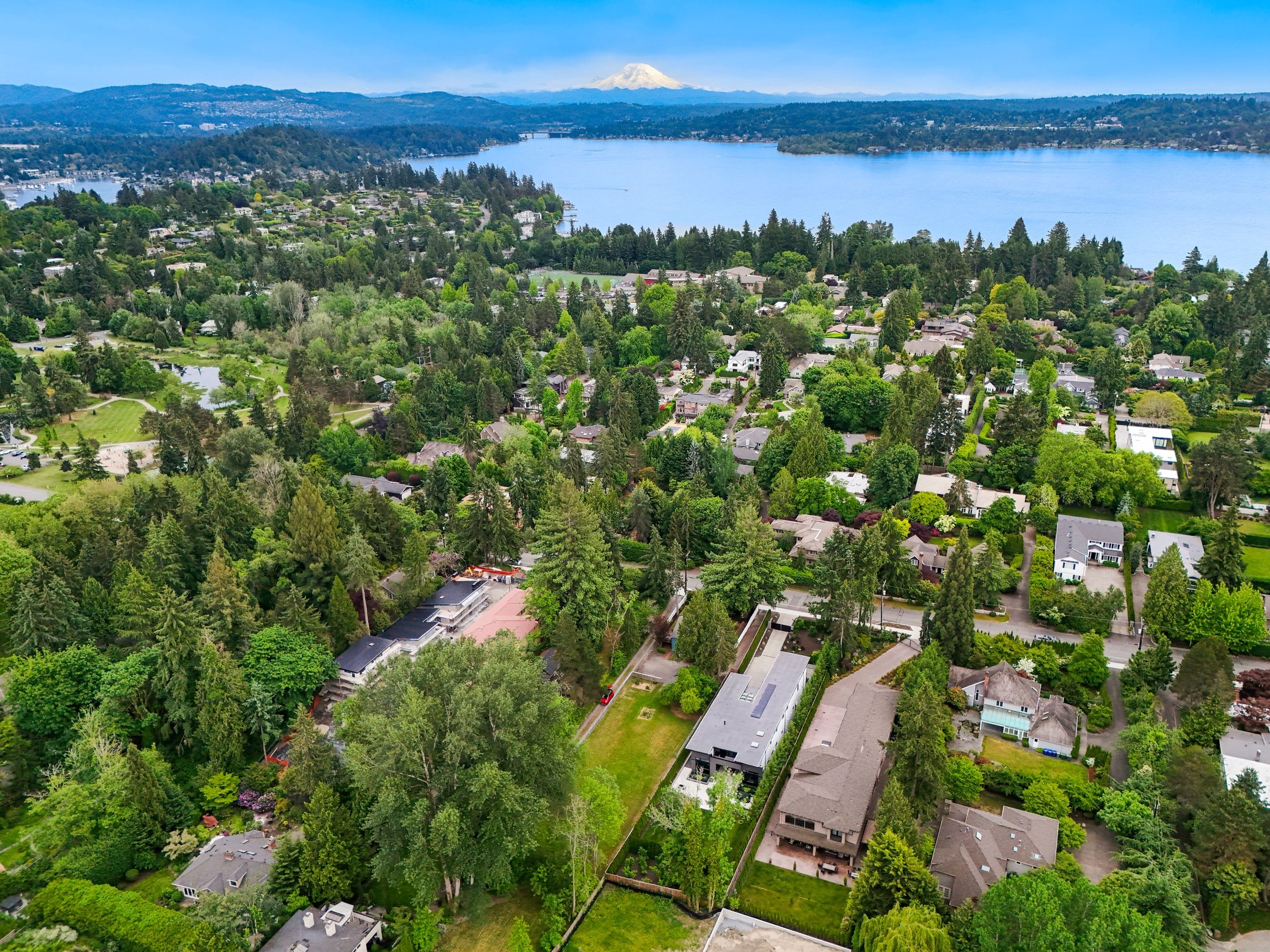 7658 NE 12th St, Medina, WA 98039 - 物件實景