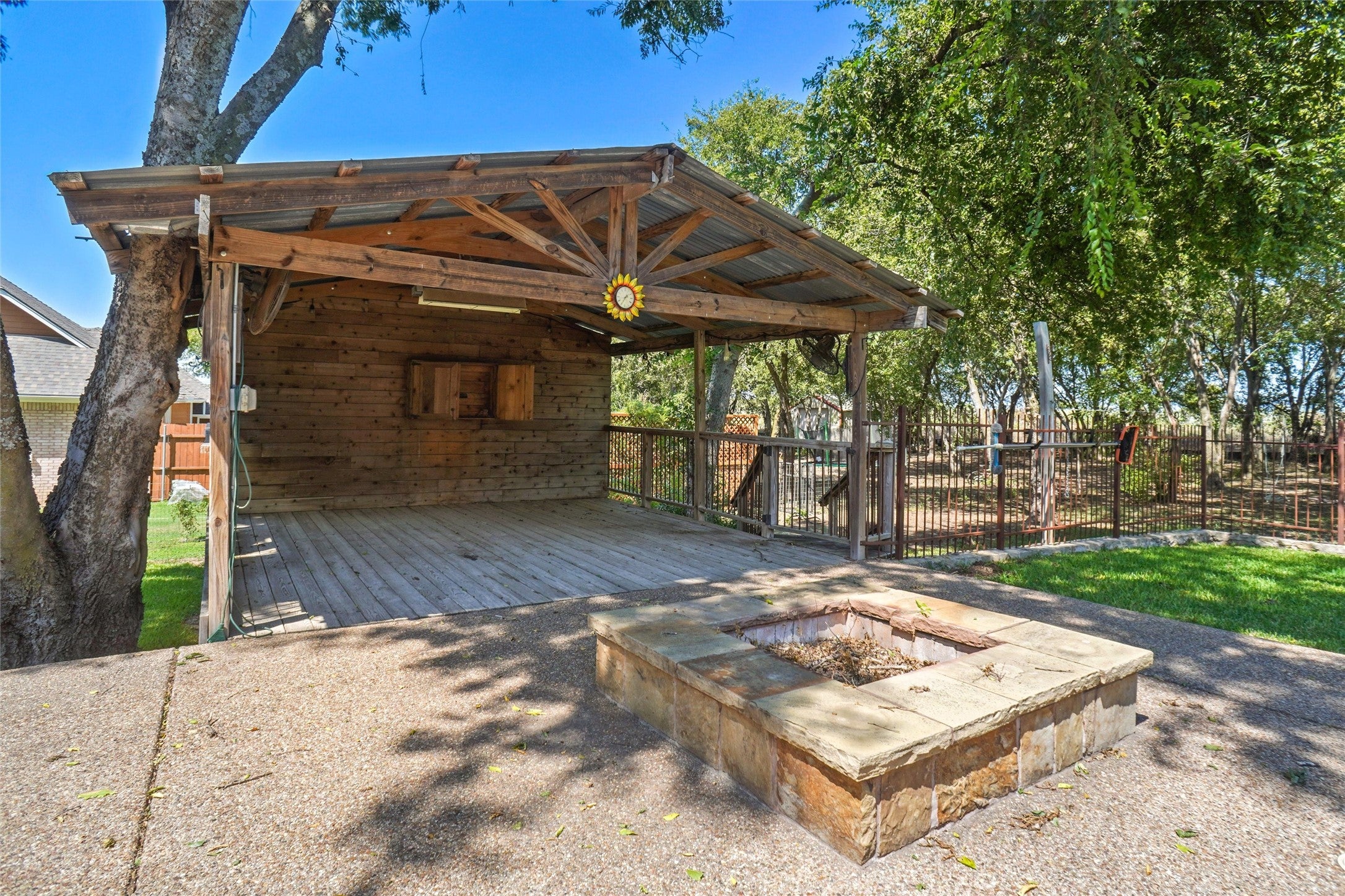 Haslet, Texas, 76052, United States, 3 Bedrooms Bedrooms, ,2 BathroomsBathrooms,Residential,For Sale,1980472