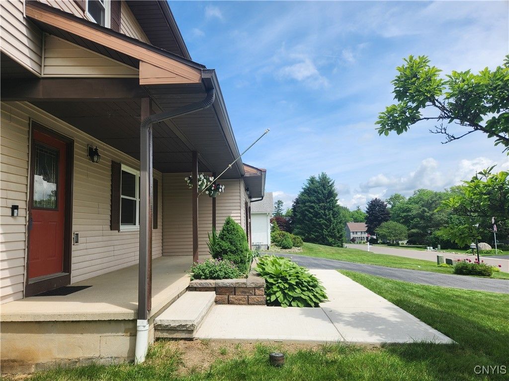 Skaneateles, New York, 13152, United States, 3 Bedrooms Bedrooms, ,3 BathroomsBathrooms,Residential,For Sale,1840315