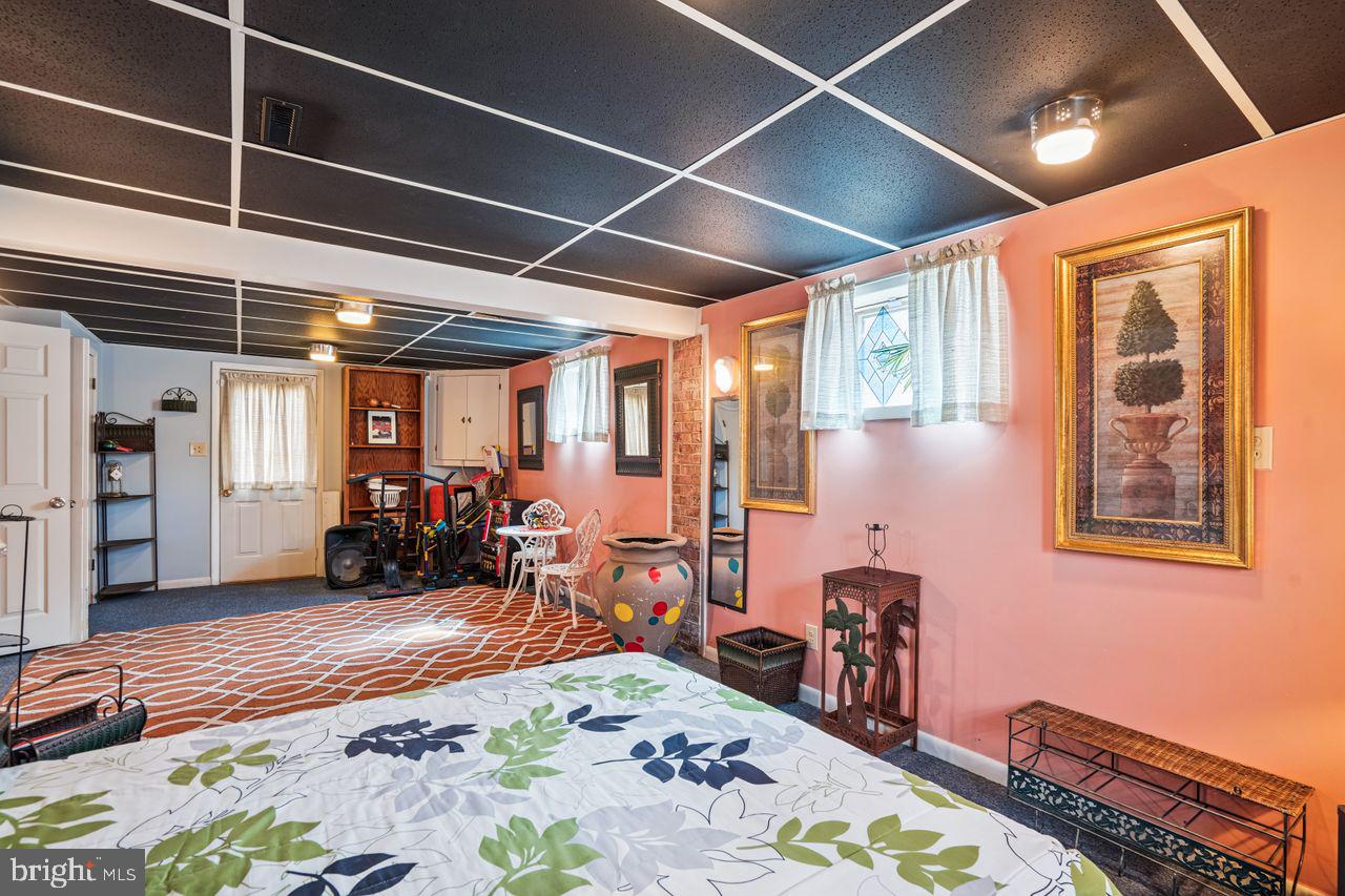 Glenn Dale, Maryland, 20769, United States, 6 Bedrooms Bedrooms, ,3 BathroomsBathrooms,Residential,For Sale,1932294