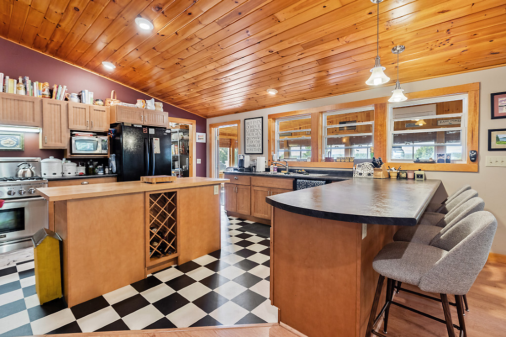 Smithfield, Maine, 04978, United States, 3 Bedrooms Bedrooms, ,4 BathroomsBathrooms,Residential,For Sale,1934236